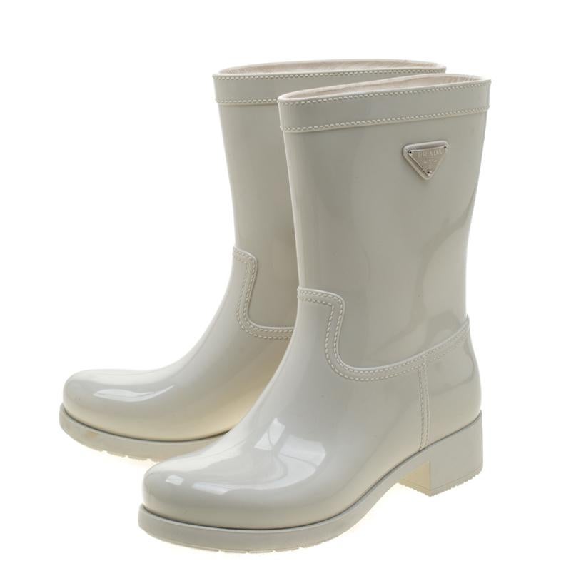 Prada Sport White Rubber Clay Rain Boots Size 38 In Good Condition In Dubai, Al Qouz 2