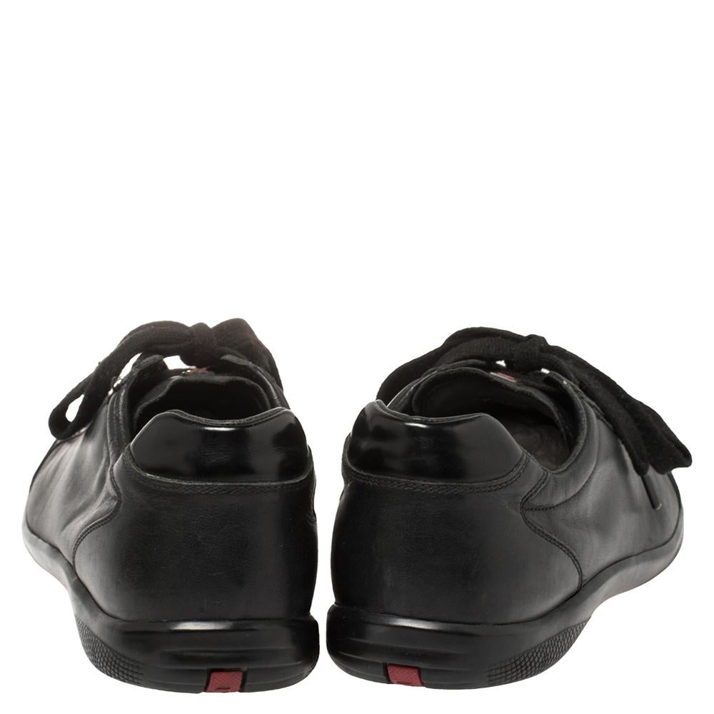 De los hombres Prada Sports Zapatillas de cuero negro talla 44