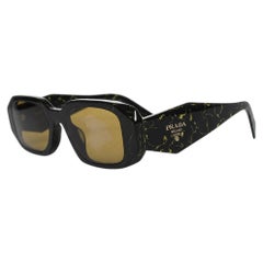 Prada, Sonnenbrille SPR 17W-F mit Marmor-Print