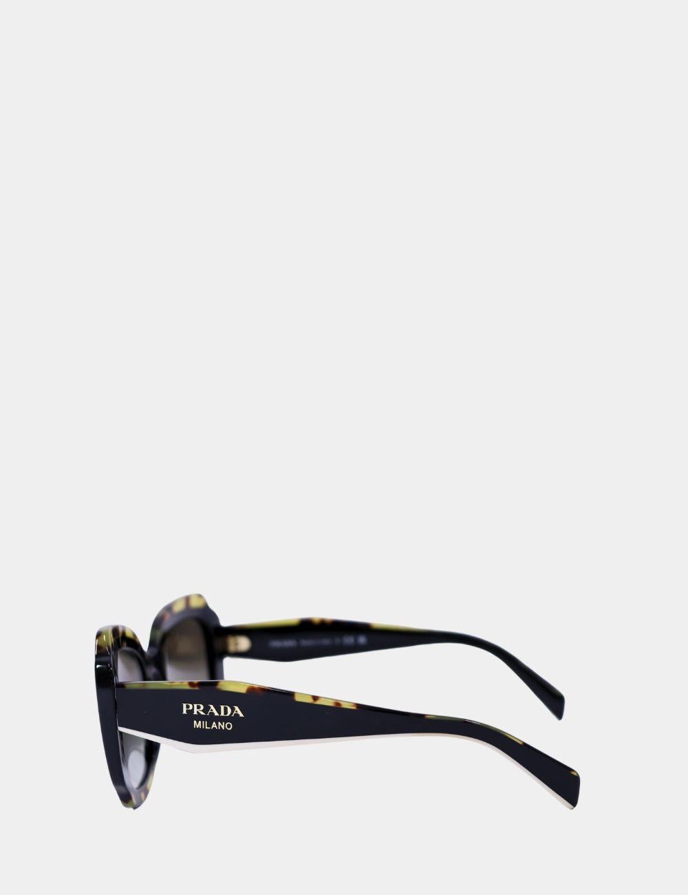 Prada SPR16Y Square Gradient Sunglasses, Featuring a Gradient Lenses, logo text on arms, and 100% UV protection.

Hardware: Acetate
Lens: Black
Lens Width: 52 mm
Lens Bridge: 19 mm
Arm Length: 140mm
Overall Condition: Excellent
*Includes box