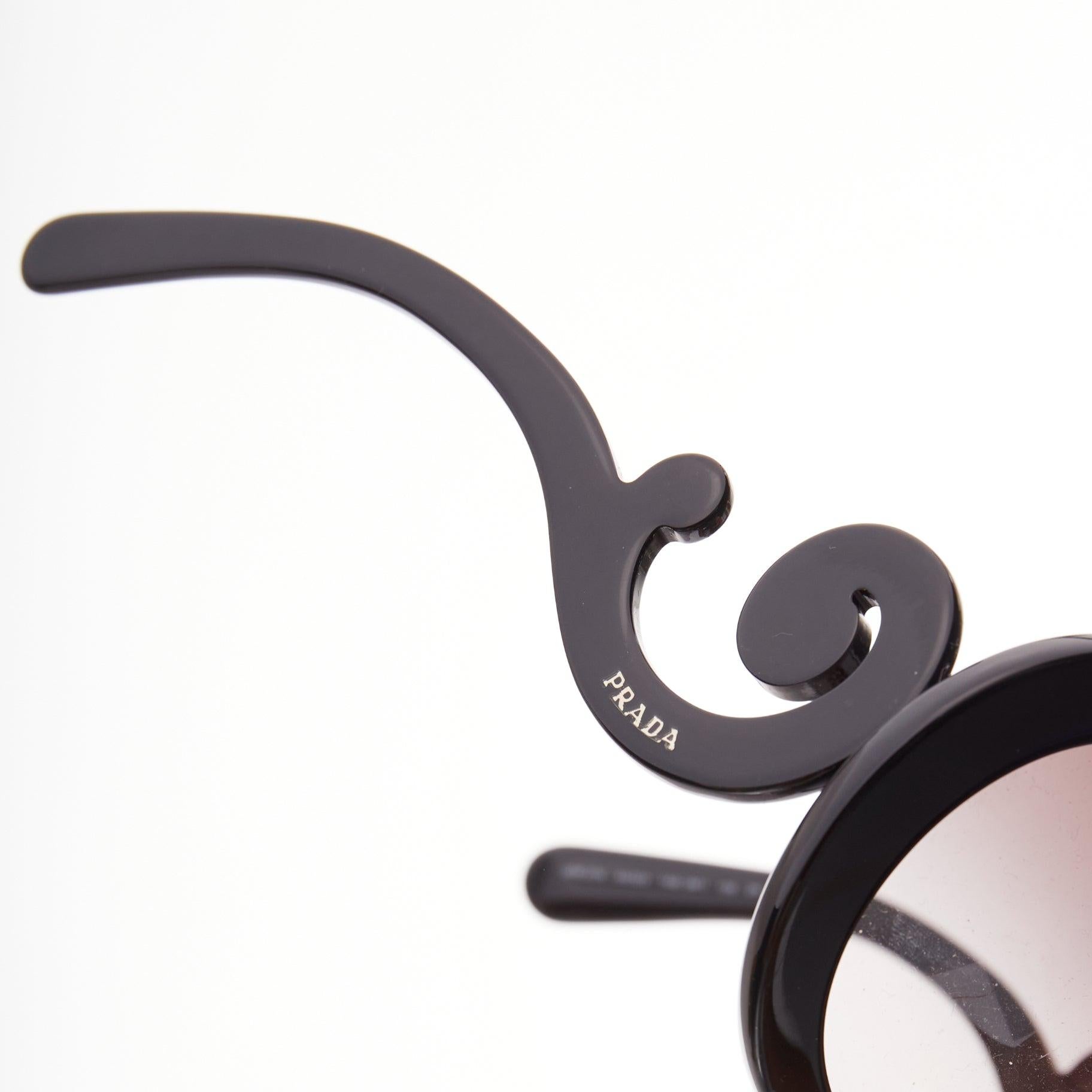 PRADA SPR27N black swirl temple logo round oversized sunglasses For Sale 3