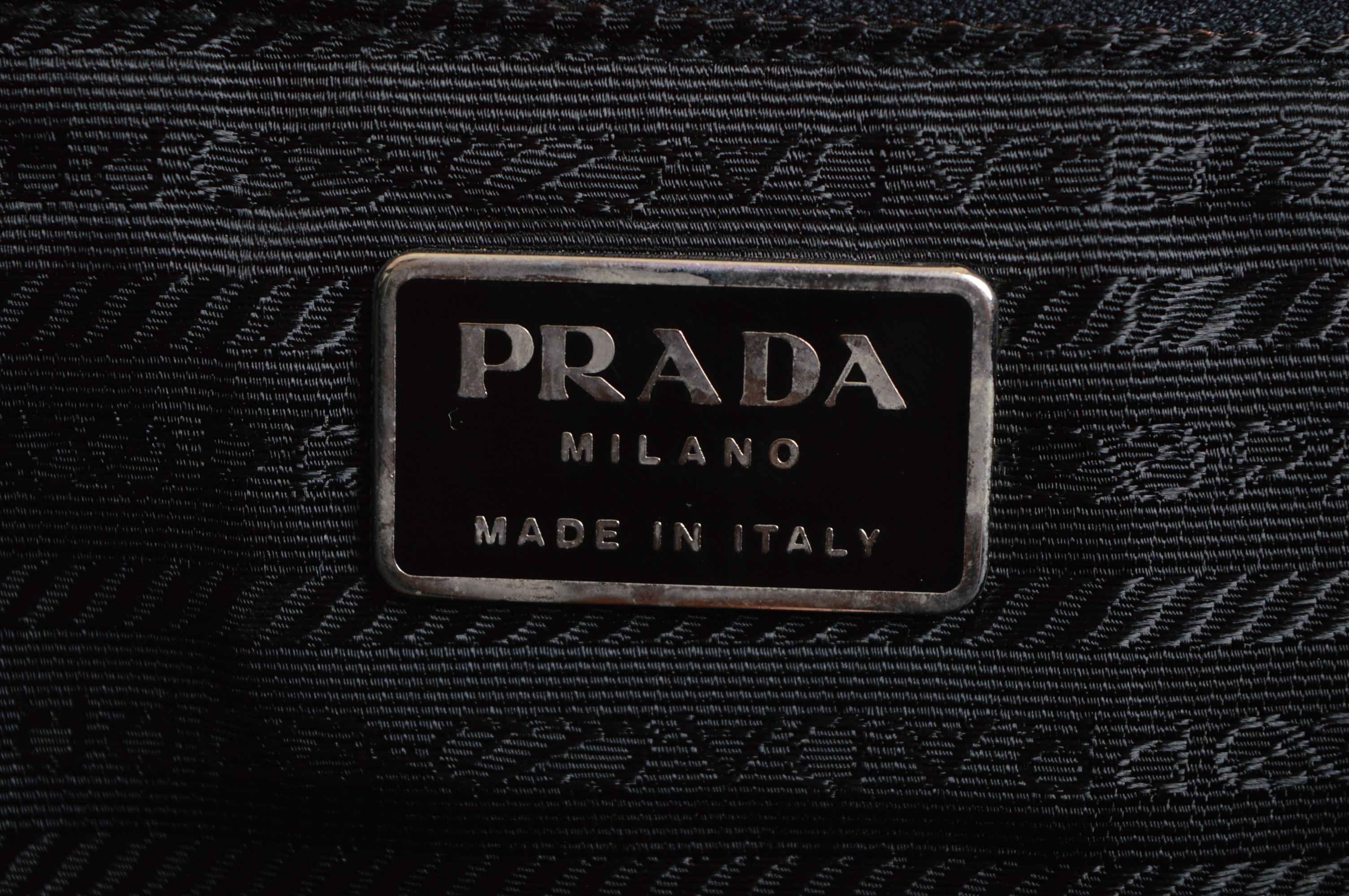 PRADA primavera 1999 Marsupio in lana grigio antracite - Raro Marsupio da passerella in vendita 7