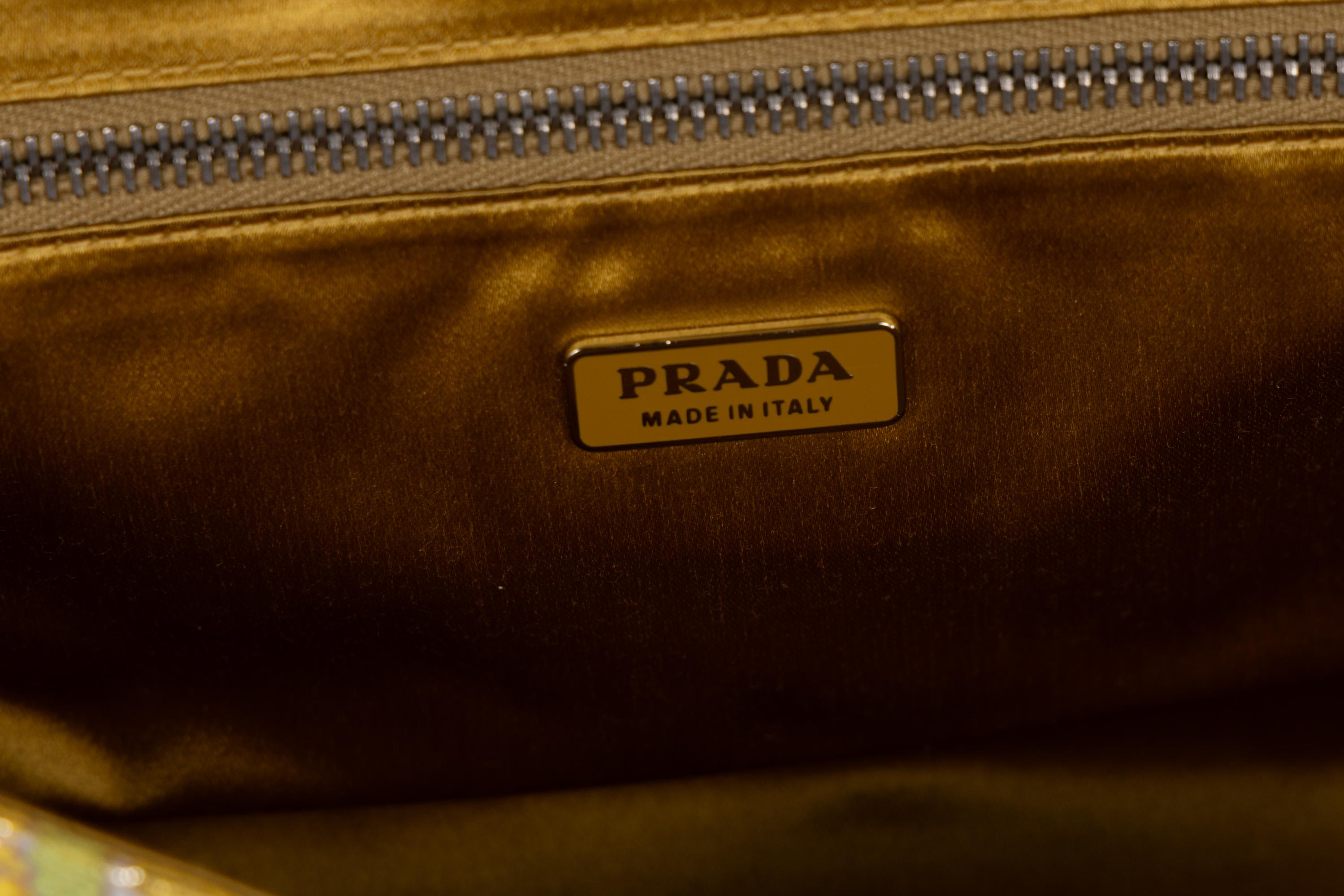Prada Spring 2003 Jewellled Brocade Bag - Iconic Y2K Runway Piece en vente 3
