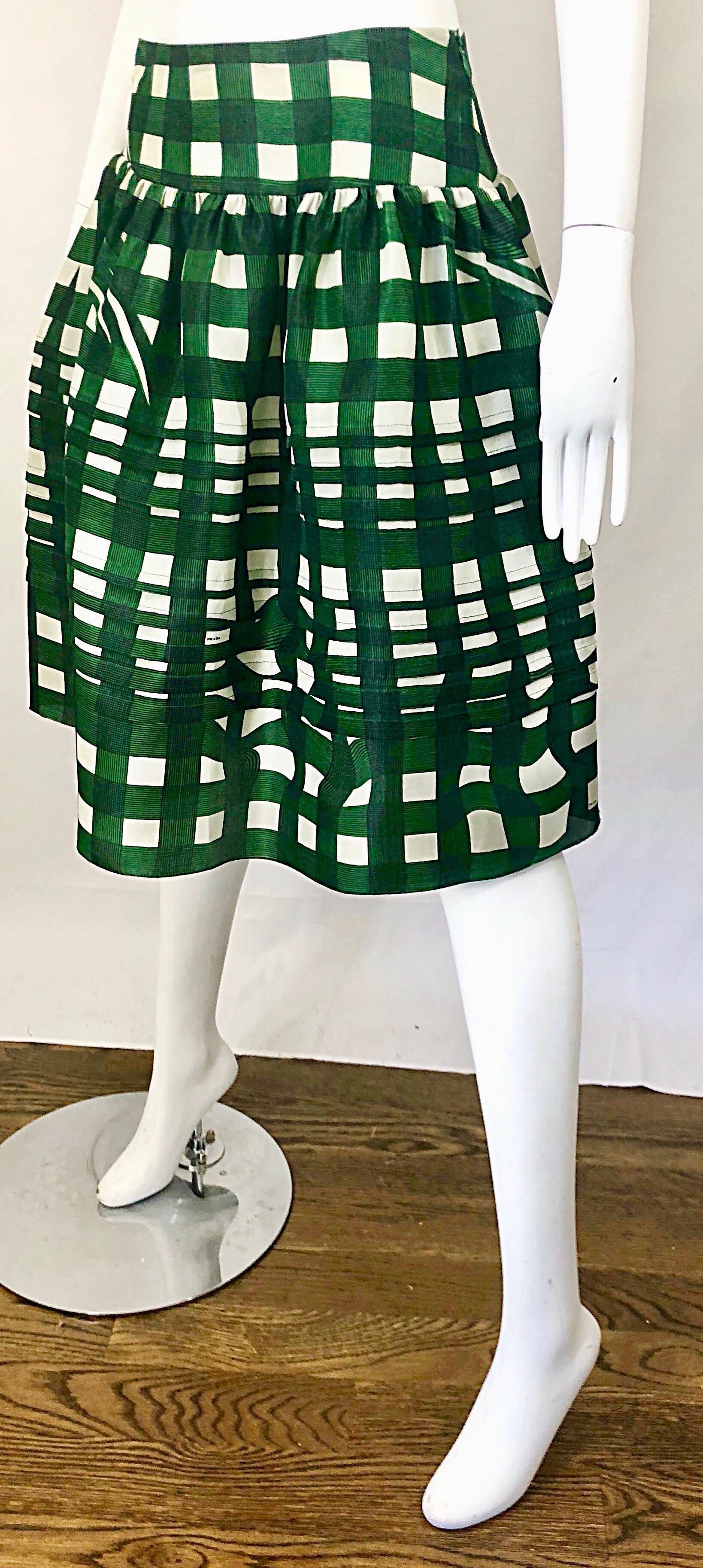 Prada Spring 2008 Runway Fairy Collection Green + White A - Line Skirt Size 40  In Excellent Condition In San Diego, CA