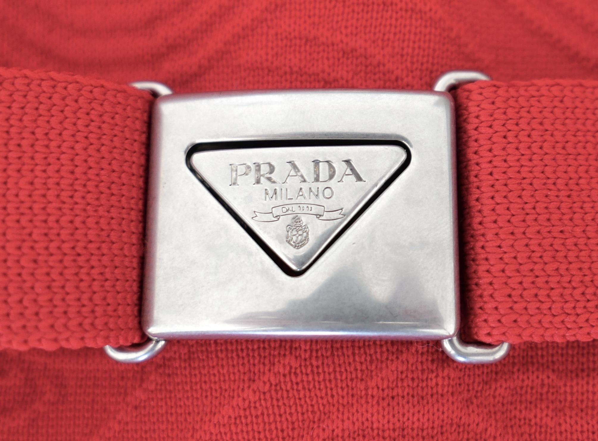 Prada Frühjahr 2022 Rotes Jacquard-Kleid Miuccia x Raf Simons im Angebot 4