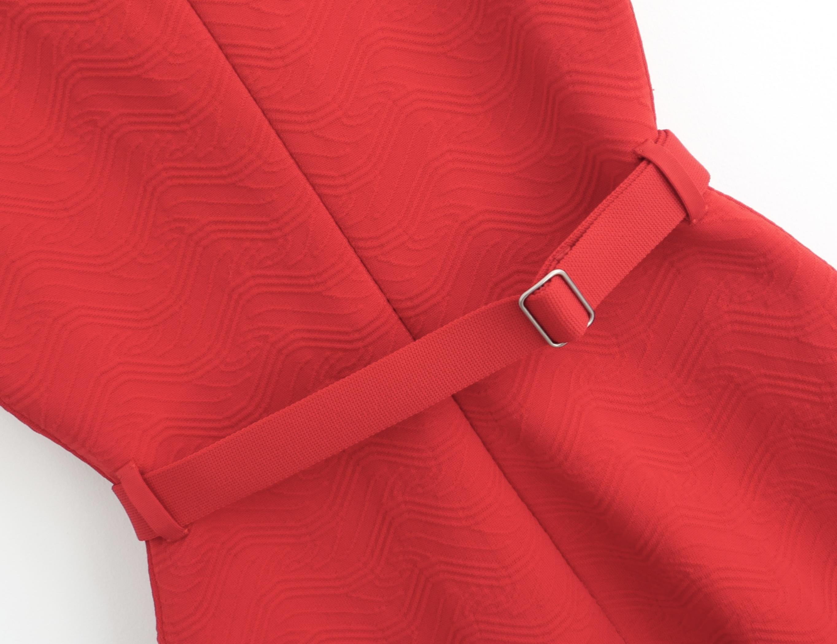 Prada Printemps 2022 Robe en jacquard rouge Miuccia x Raf Simons en vente 3