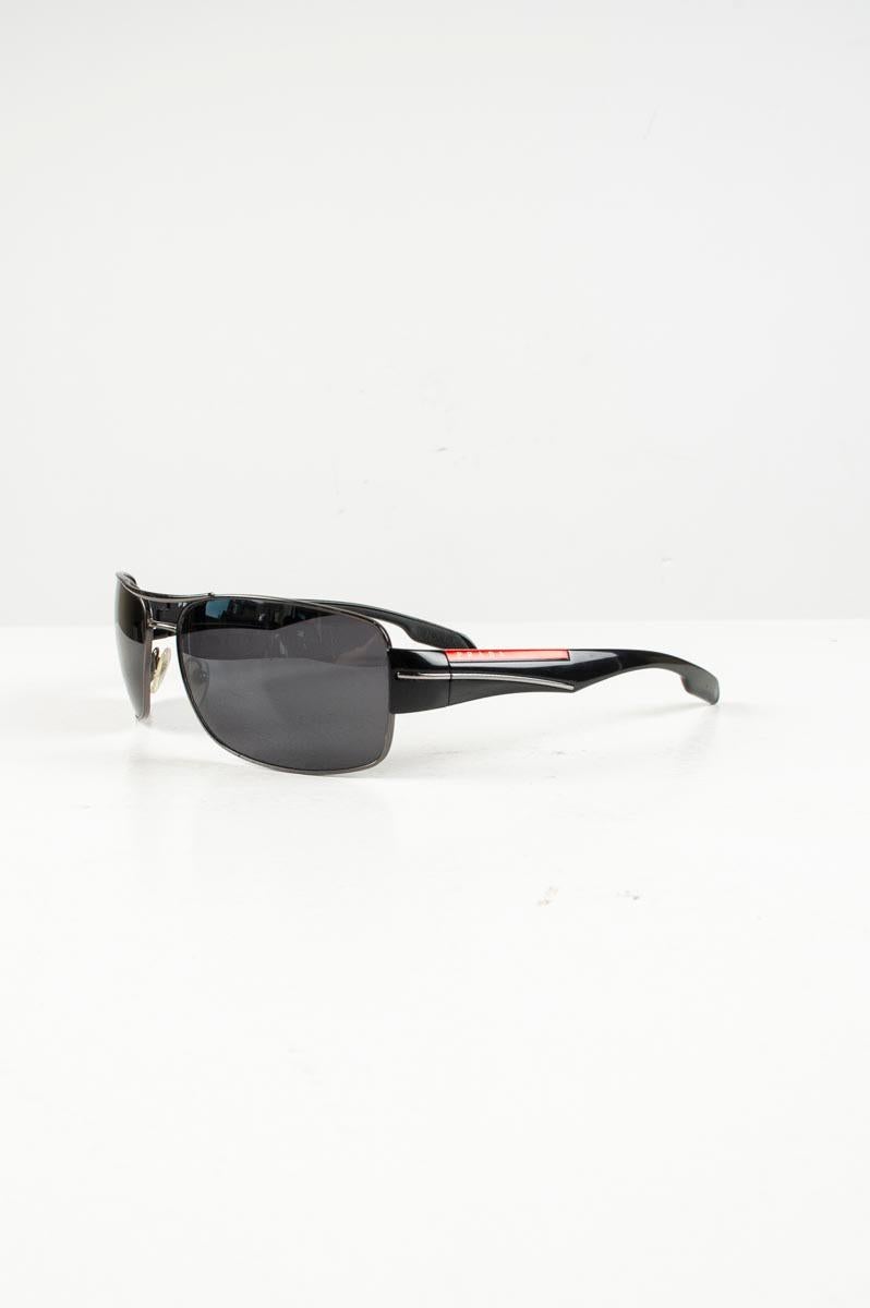 100% genuine Prada SPS 53N Men Sunglasses (S175)
Color: Black
Material: Plastic/Metal
Tag size: One Size
These sunglasses are great quality item. Rate 8.5 of 10, very good, some signs of use.
Actual measurements (inches/centimeters):
Width:14 cm or