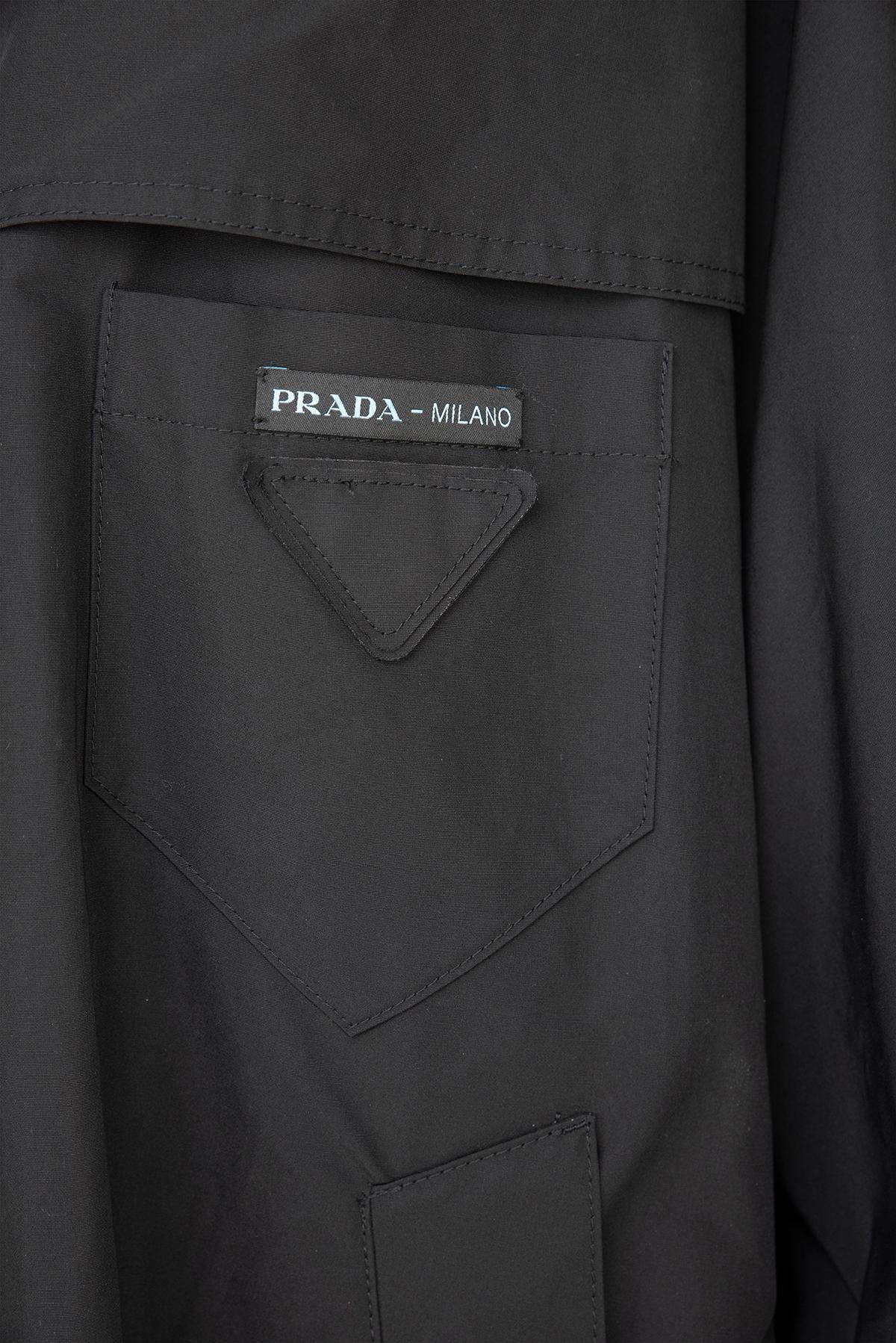 PRADA SS 19 Abrigo de un solo pecho con cuello de doble tachuela en venta 1