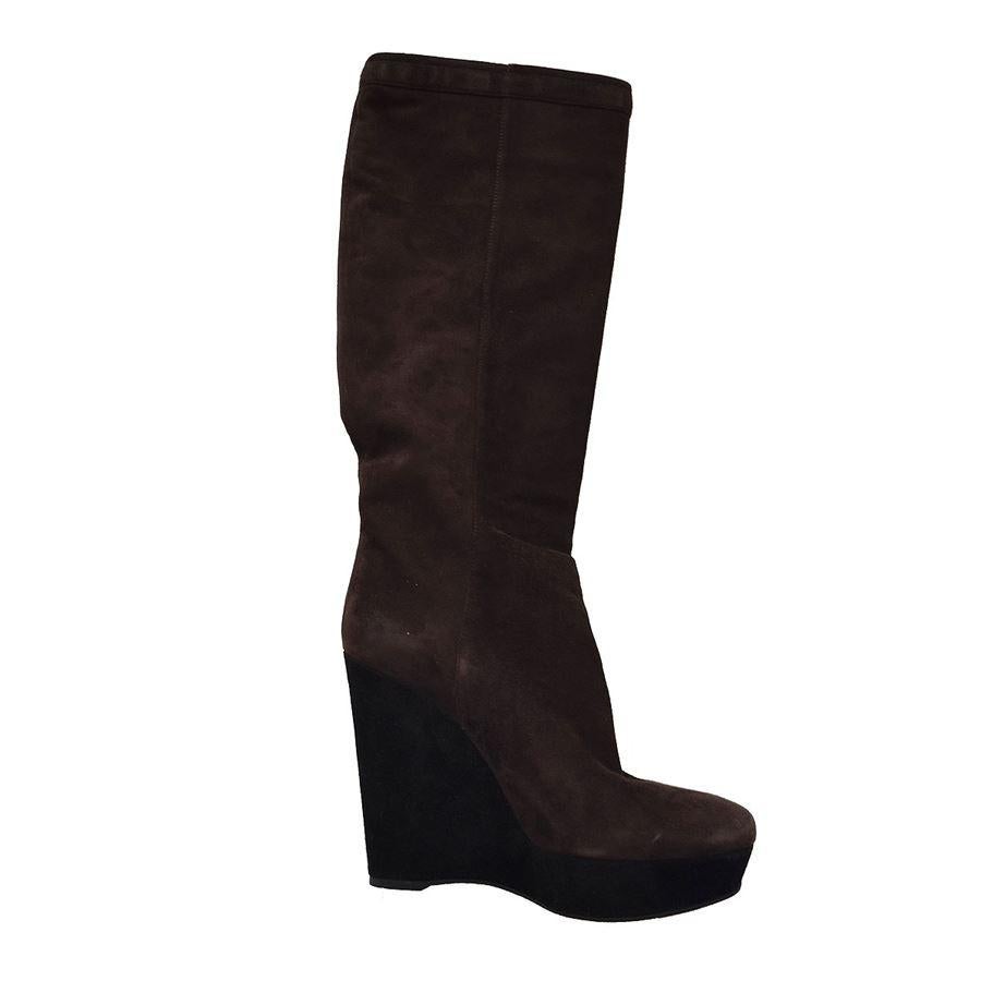 Suede Blrown ebony color Black wedge With strap Heel height cm 12 (4,72 inches) Plateau cm 3 (1,18 inches) Original price euro 890