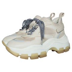 Prada, klobige Turnschuhe aus Wildleder