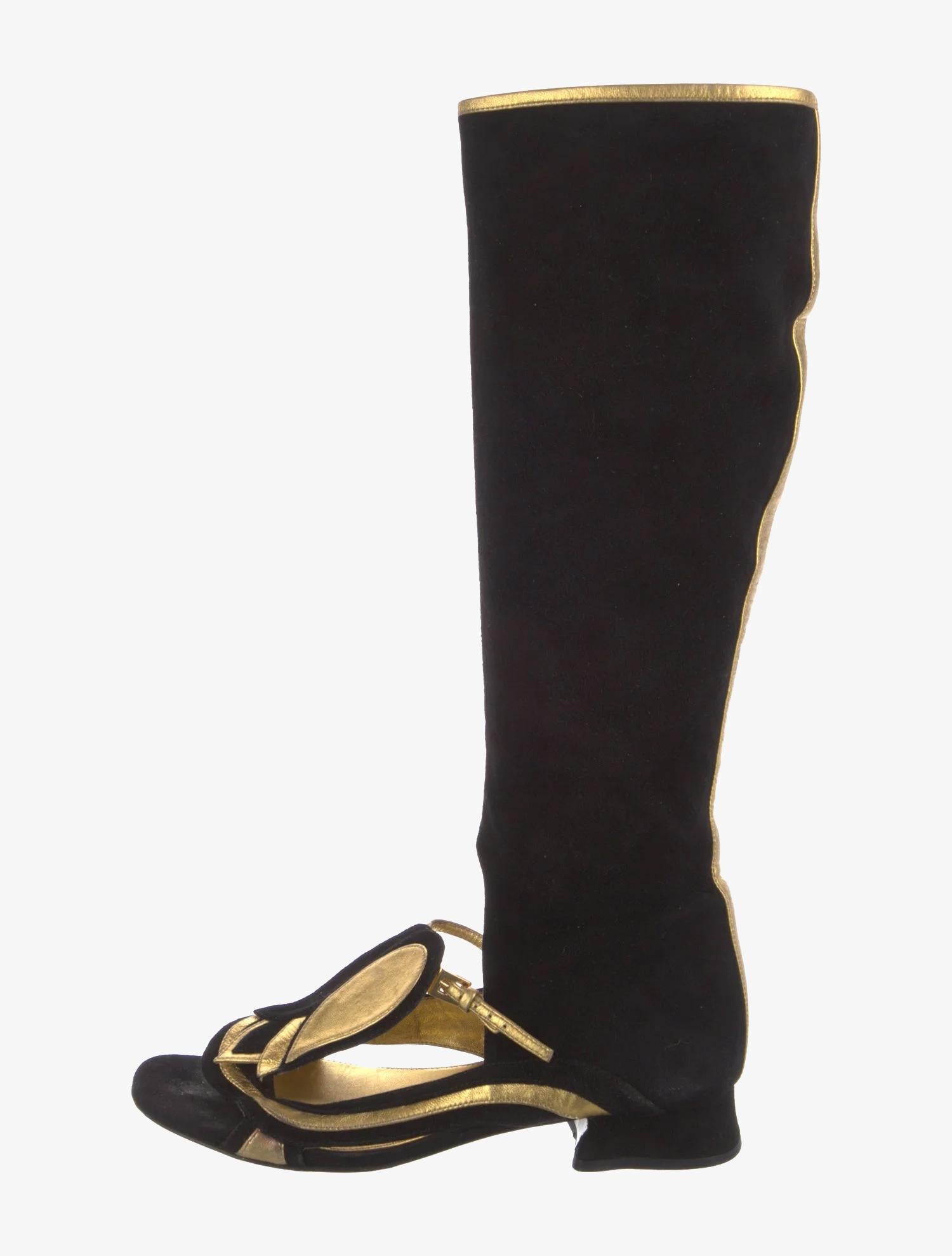 Nero Sandali gladiatore in pelle scamosciata di Prada in vendita