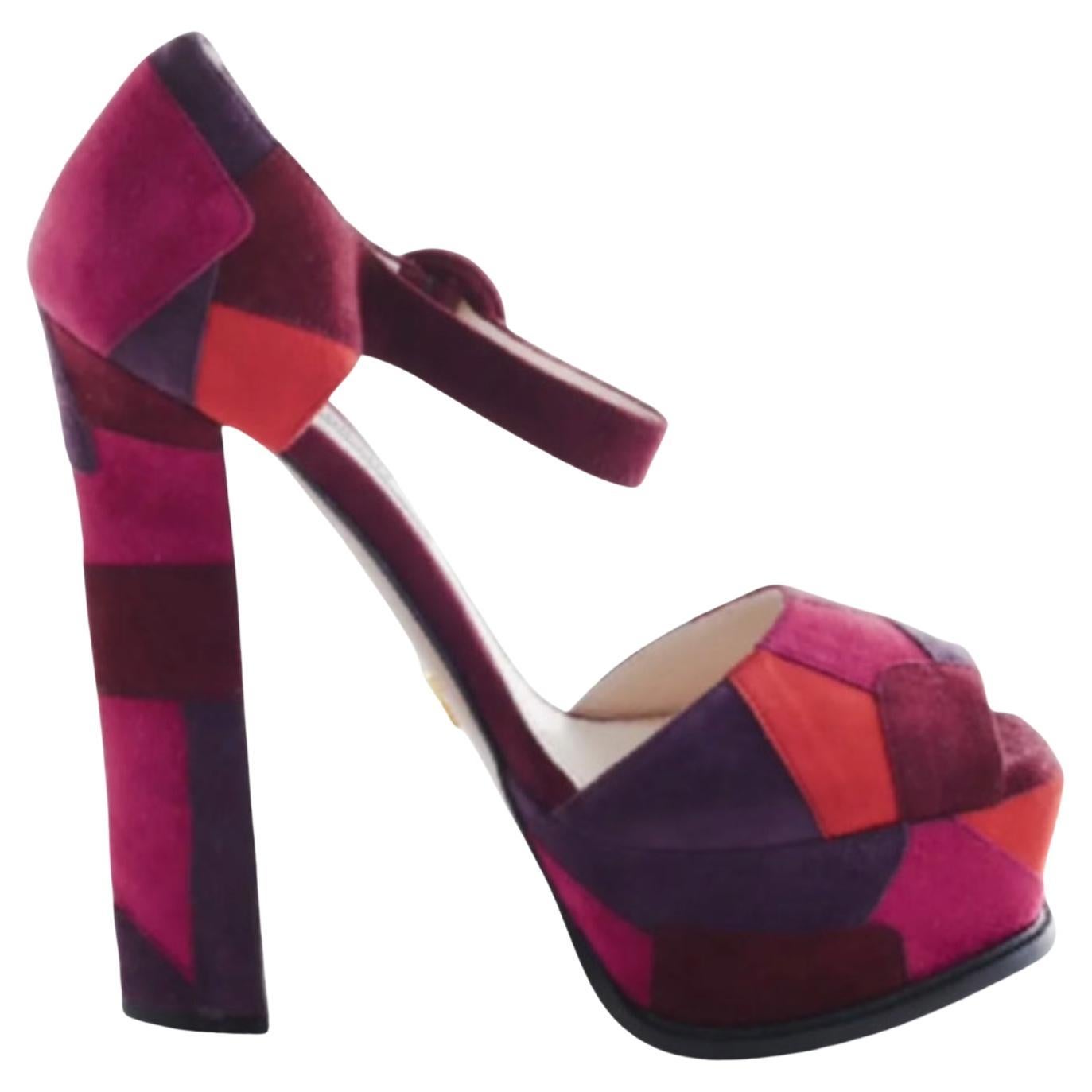 Prada Sandalen mit Patchwork-Absatz aus Wildleder - '10er