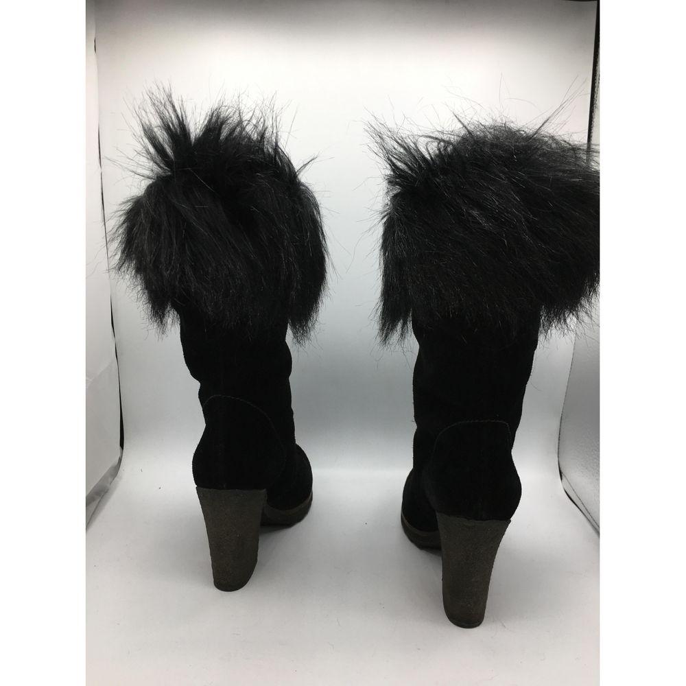 Prada Suede Snow Boots in Black 2
