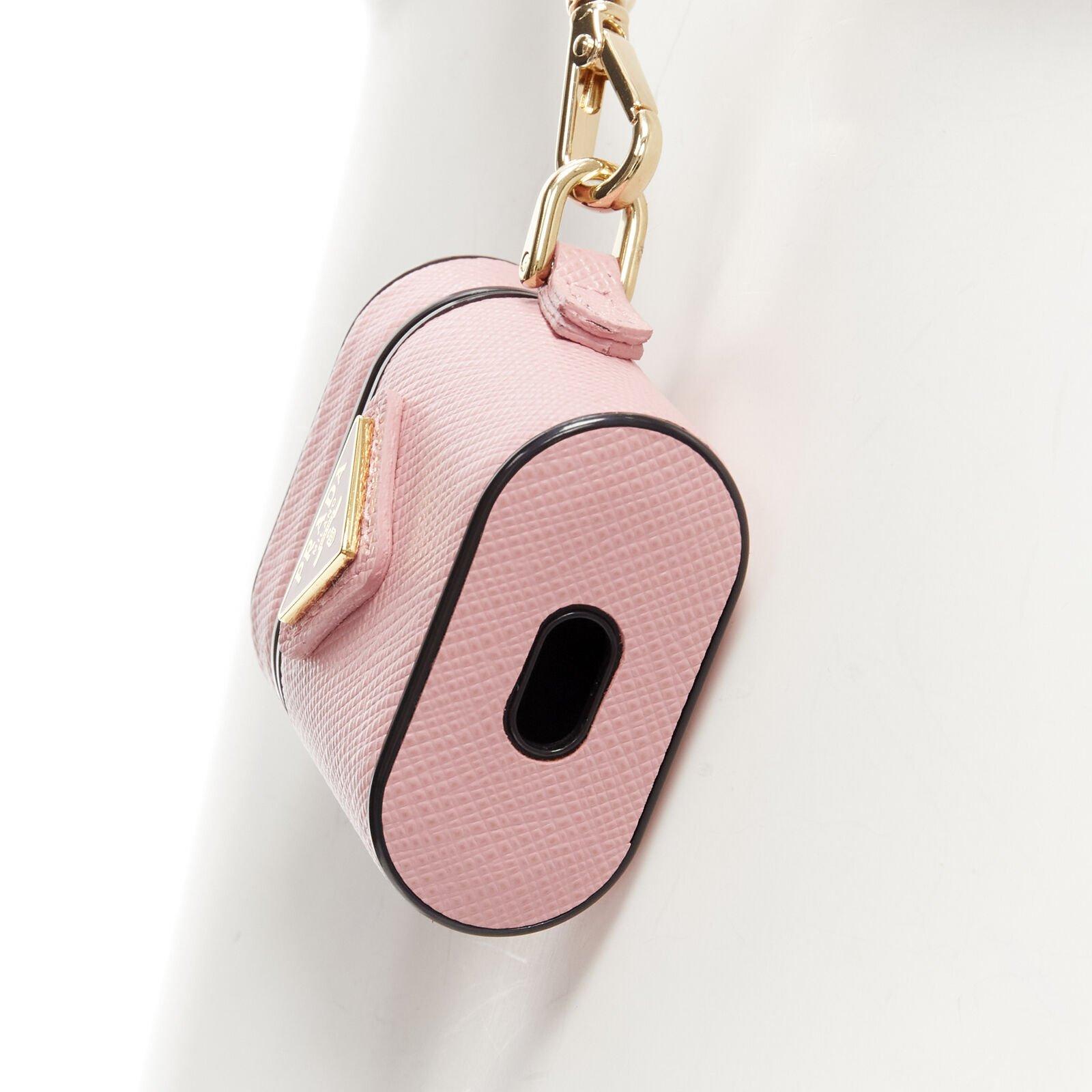 PRADA Borsa AirPods in pelle saffiano con logo Symbole Triangle e cordino rosa rosso in vendita 1