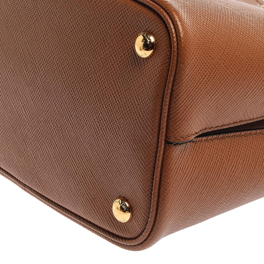 Prada Tan Saffiano Leather Medium Panier Top Handle Bag In Good Condition In Dubai, Al Qouz 2