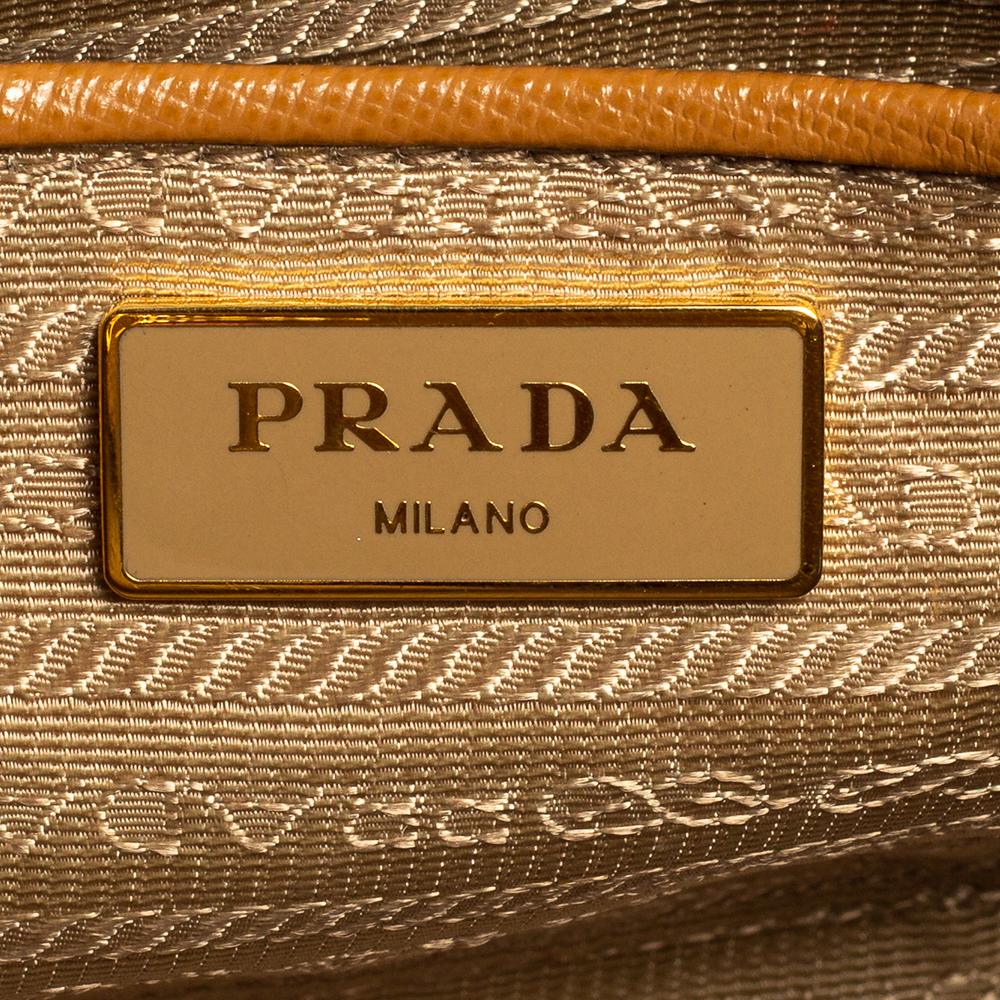 Prada Tan Saffiano Lux Leather Medium Promenade Satchel In Good Condition In Dubai, Al Qouz 2