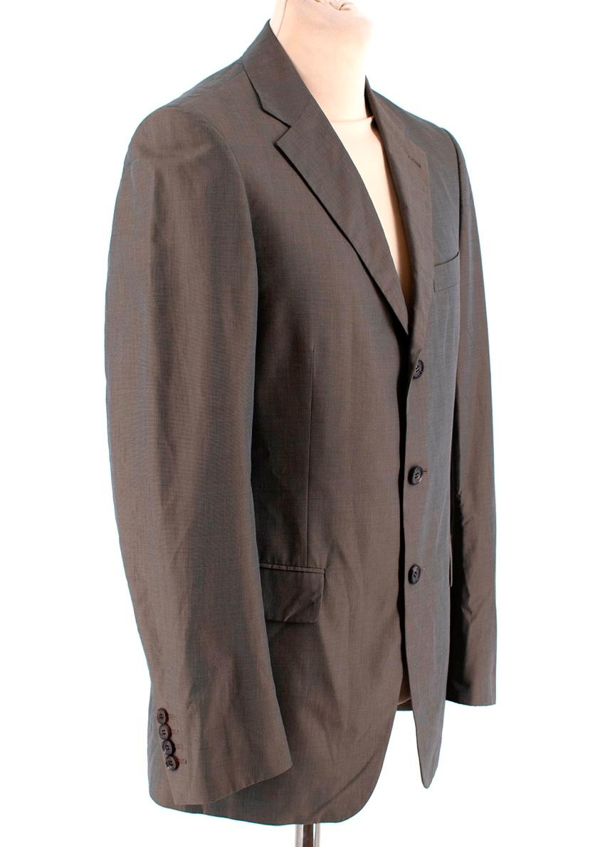Prada Taupe Cotton Single Breasted Blazer Jacket

-Soft cotton texture 
-Gorgeous small checkered pattern
-Single breasted classic design 
-Vent to the back 
-3 pockets to the front 
-3 interior pockets 
-Button fastening to the front 
-Buttoned