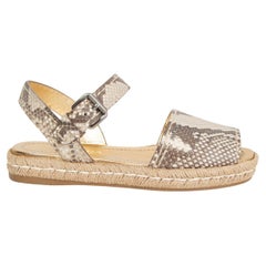 Chaussures espadrilles plates Prada taupe PYTHON 36,5