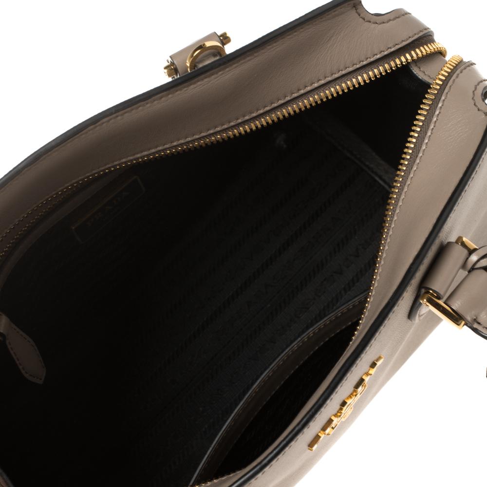 Prada Bolso de piel saffiano topo Borsa a Mano 4