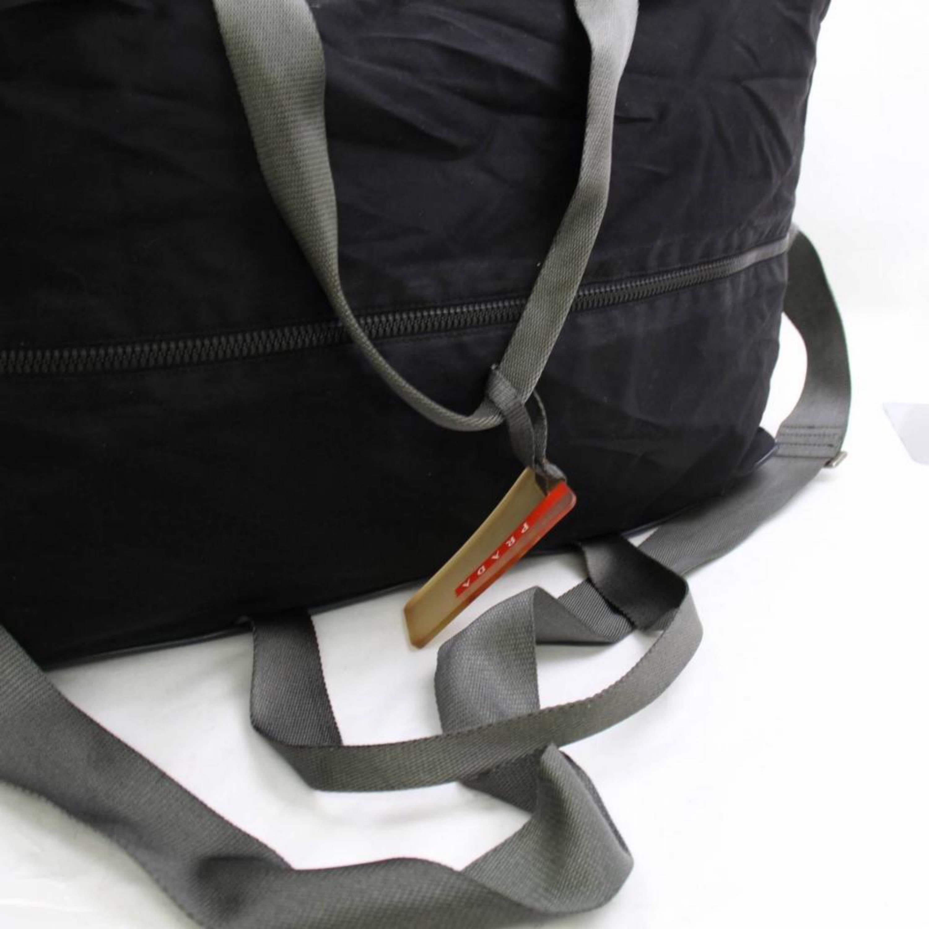 Prada Tessuto 2way Sports Luggage Duffle 868426 Black Nylon Weekend/Travel Bag For Sale 6