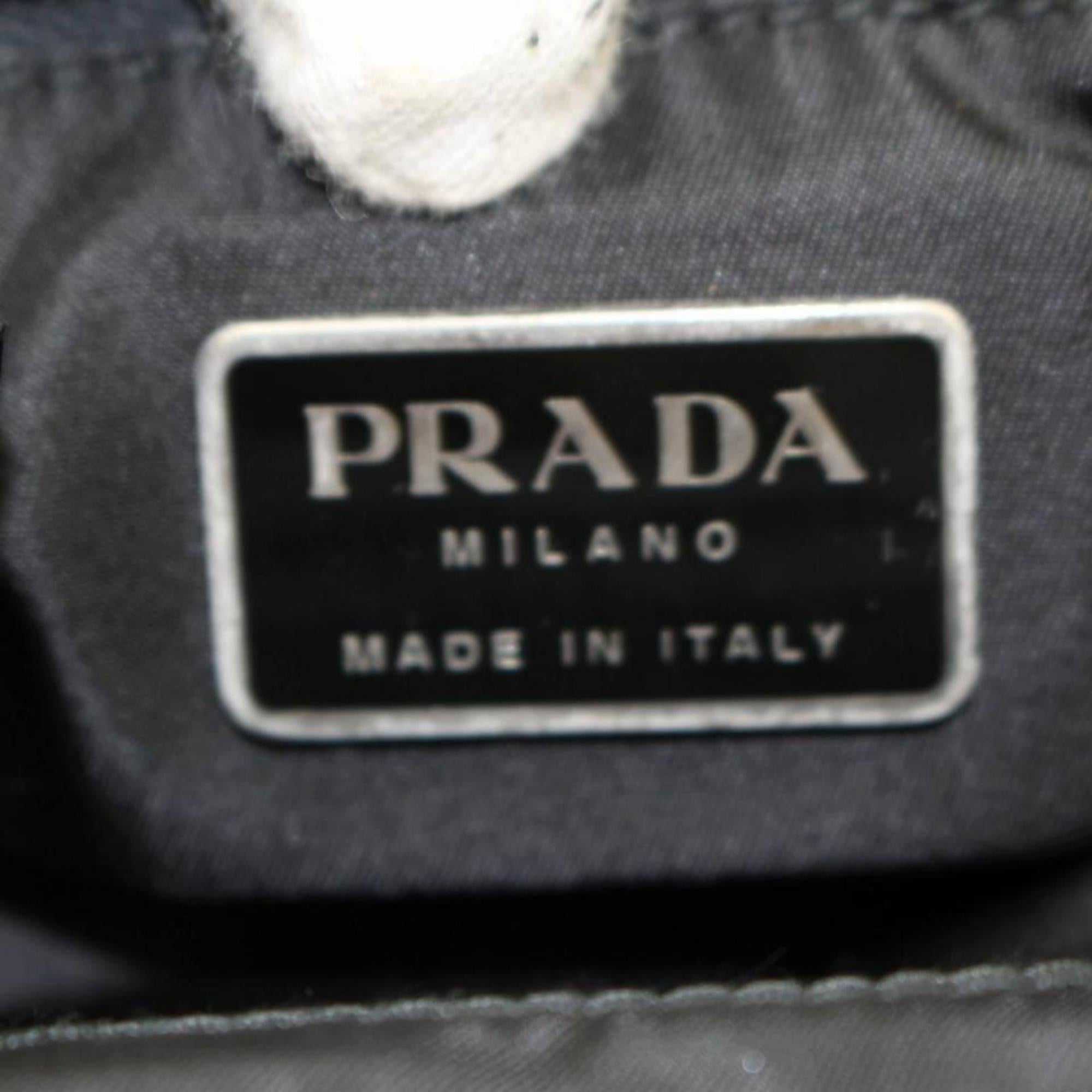 Prada Tessuto 868061 Black Nylon Tote In Good Condition For Sale In Forest Hills, NY