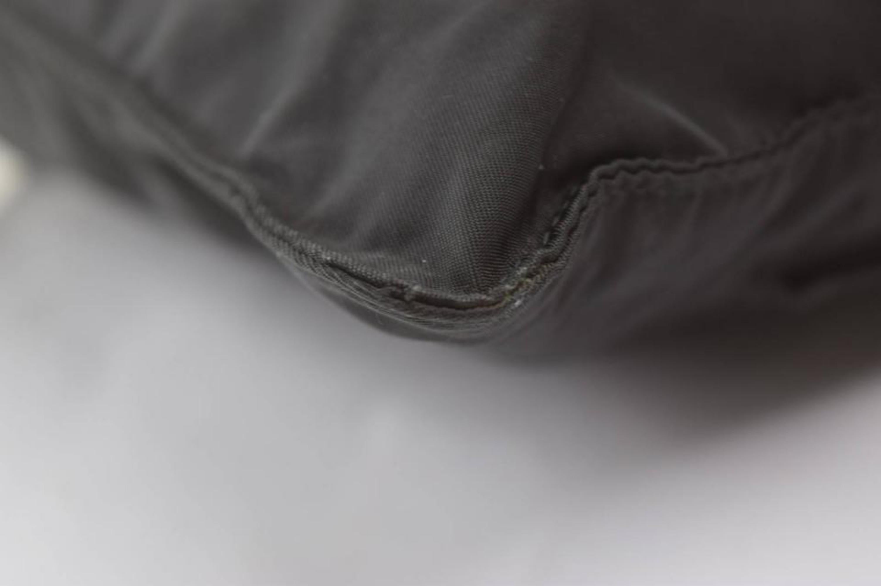 Prada Tessuto Body 869729 Black Nylon Shoulder Bag For Sale 4