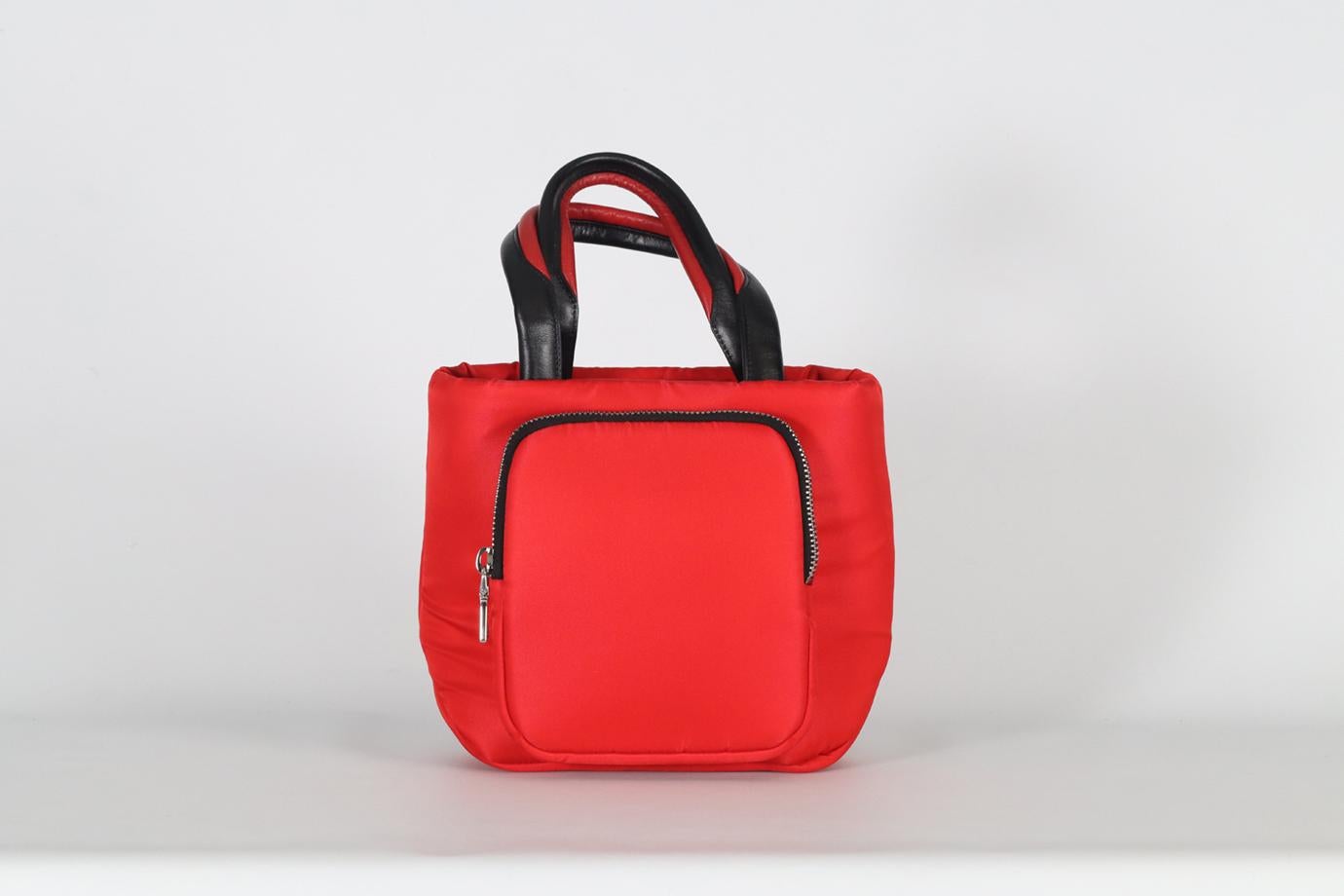 Prada Tessuto Cargo Tasche aus Nylon und Leder Damen im Angebot