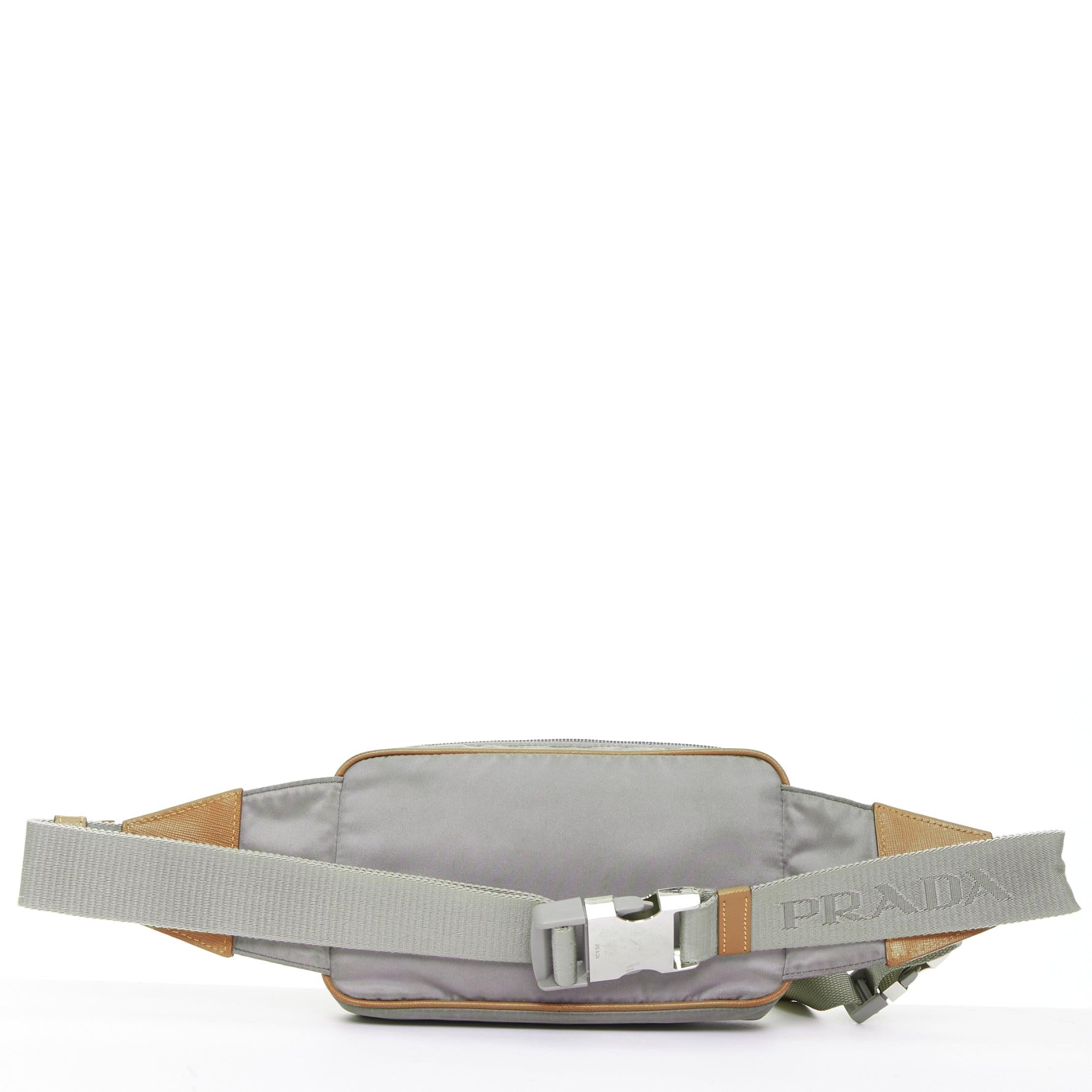 PRADA Sac à ceinture Tessuto Montagna en nylon gris et cuir marron avec logo État moyen - En vente à Hong Kong, NT