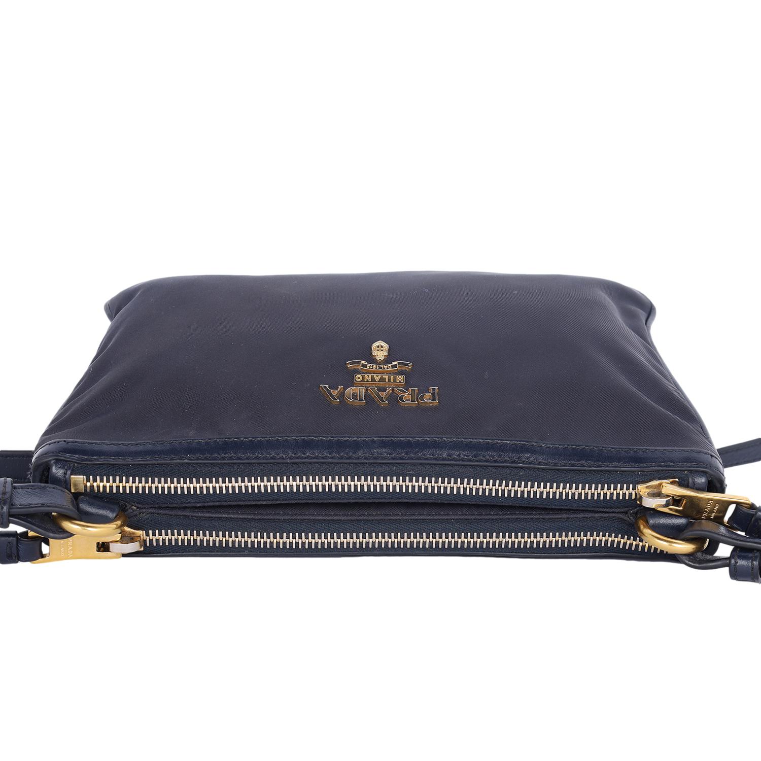 Prada Tessuto Nylon Blaue Crossbody-Tasche aus Kalbsleder mit doppeltem Reißverschluss 9