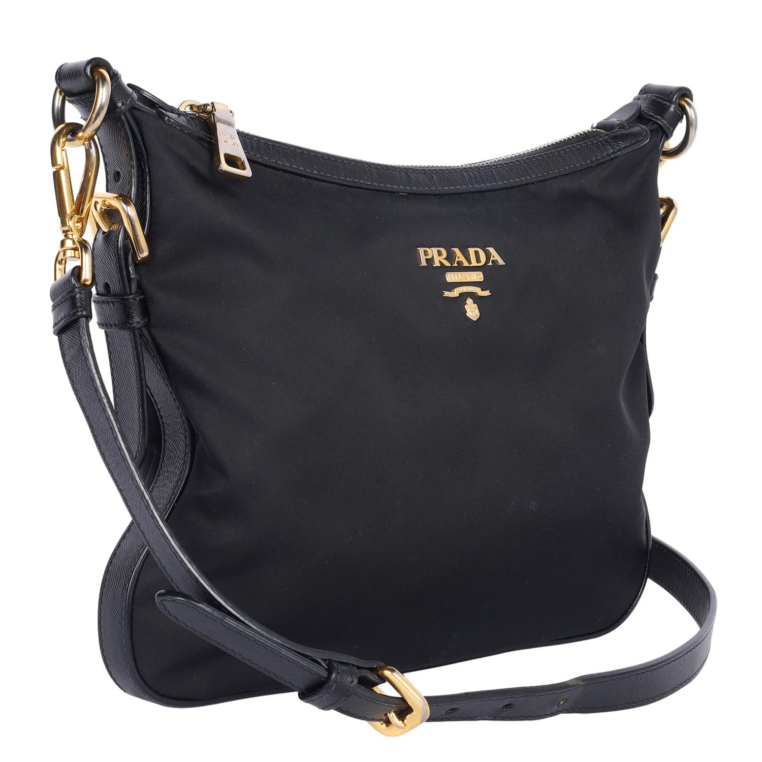 PRADA Borsa a tracolla in nylon Tessuto Nero in vendita 1