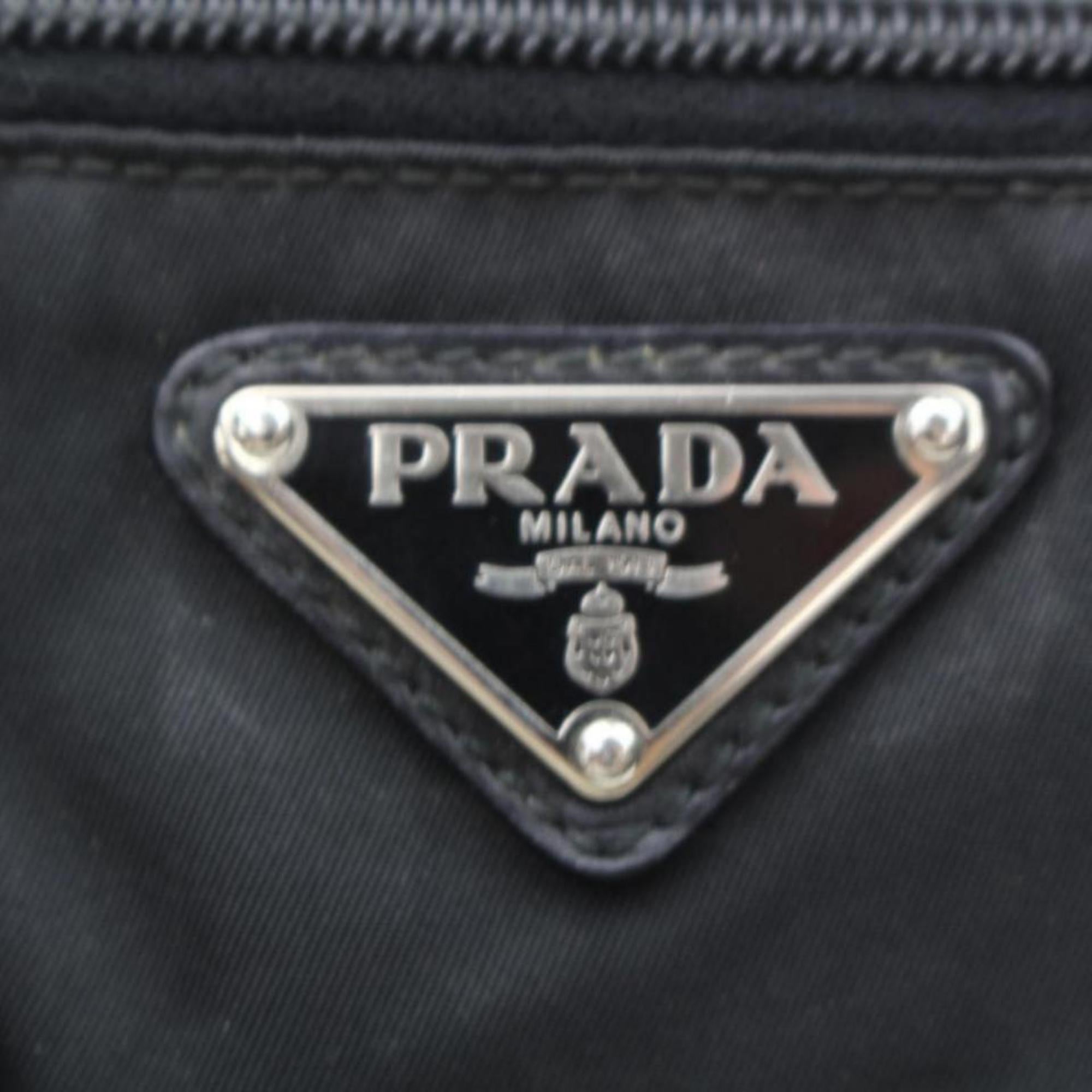 Prada Tessuto Pocket Messenger 869721 Black Nylon Shoulder Bag For Sale 5