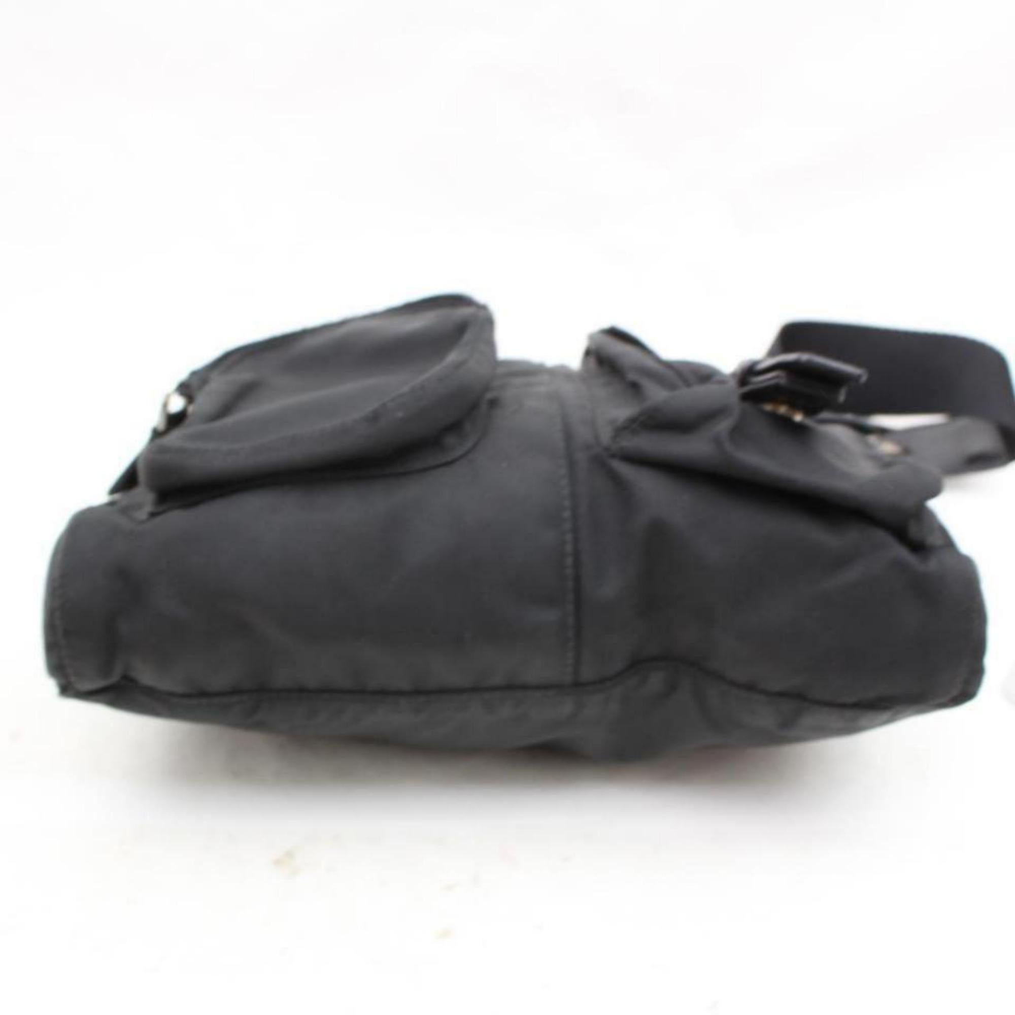 Prada Tessuto Pocket Messenger 869721 Black Nylon Shoulder Bag For Sale 2