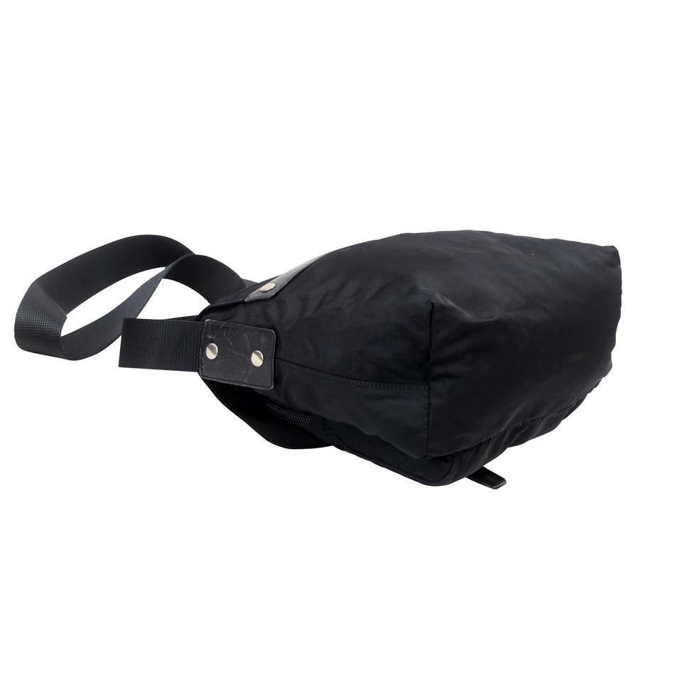 Prada Travel MM Nylon-Umhängetasche PR-0928P-0011 (Schwarz)