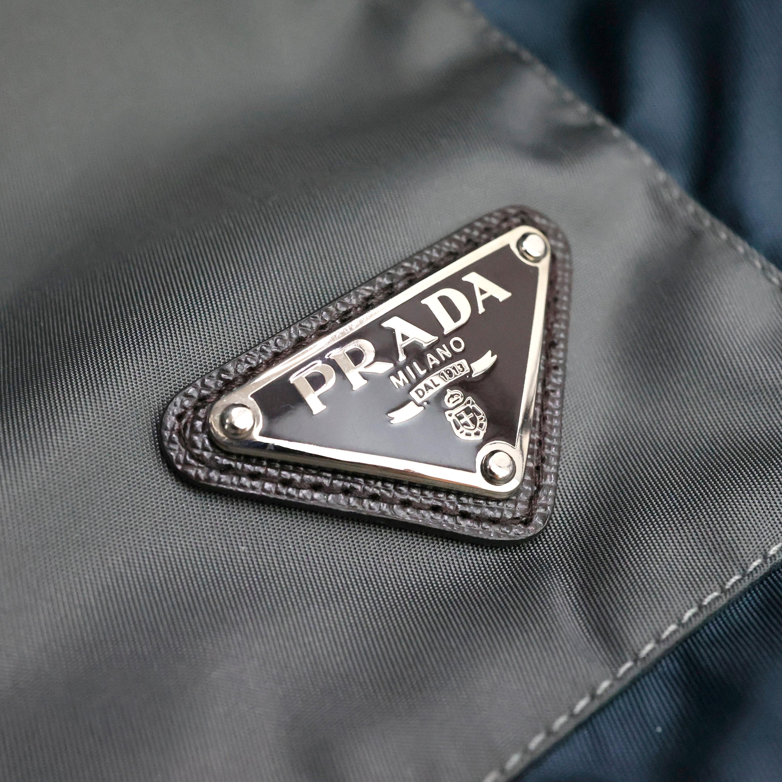 Prada Triangle Logo Jacket in Nylon and Leather In Excellent Condition For Sale In Bressanone, IT