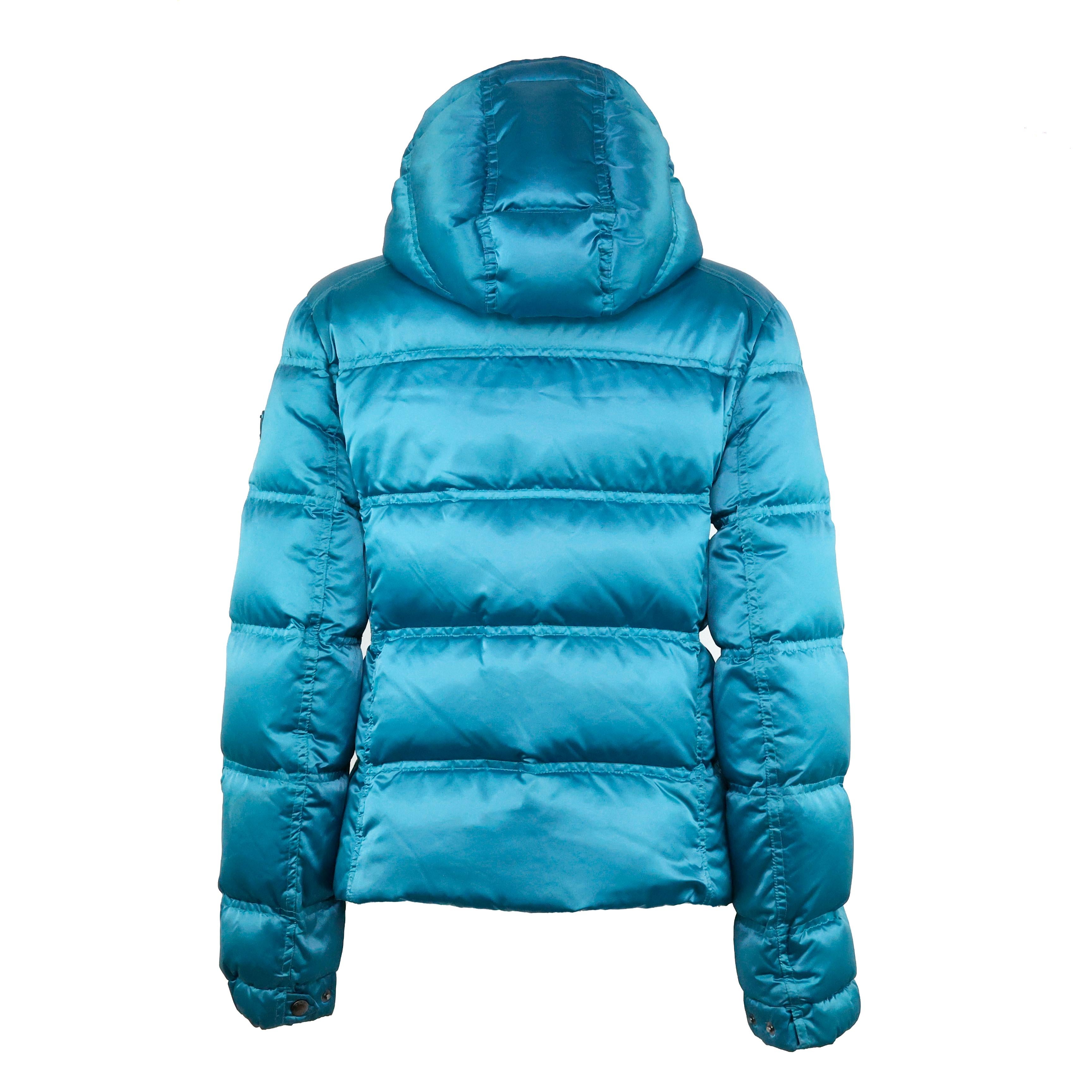 Prada Triangle Logo Puffer Jacket in Turquoise Satin In Excellent Condition For Sale In Bressanone, IT
