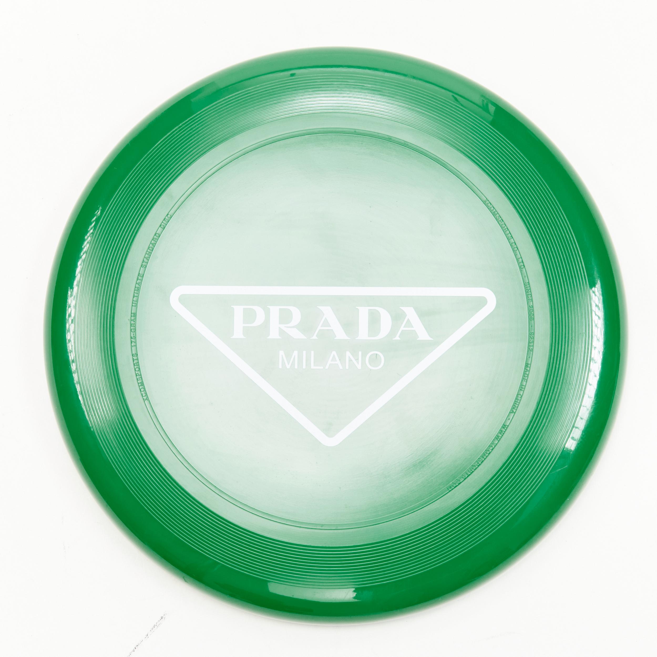 frisbee prada