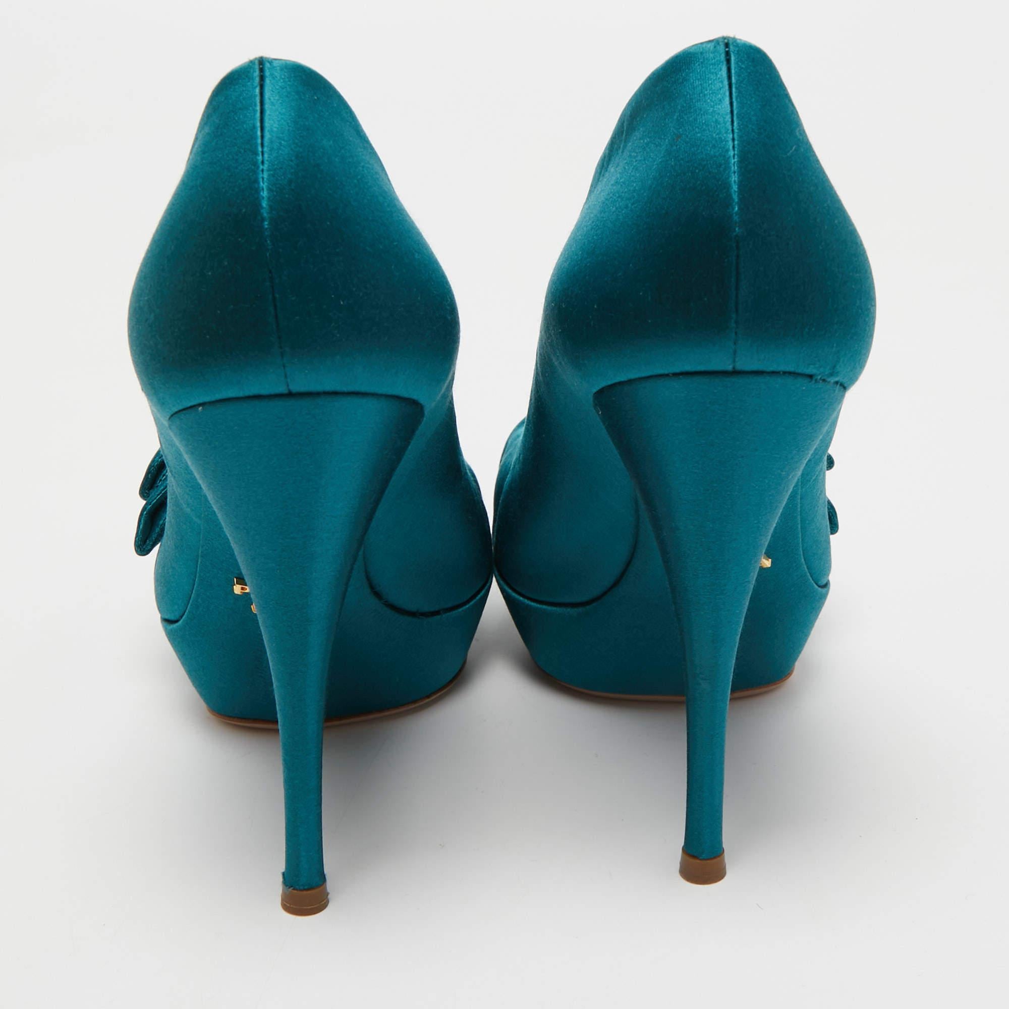 turquoise blue heels