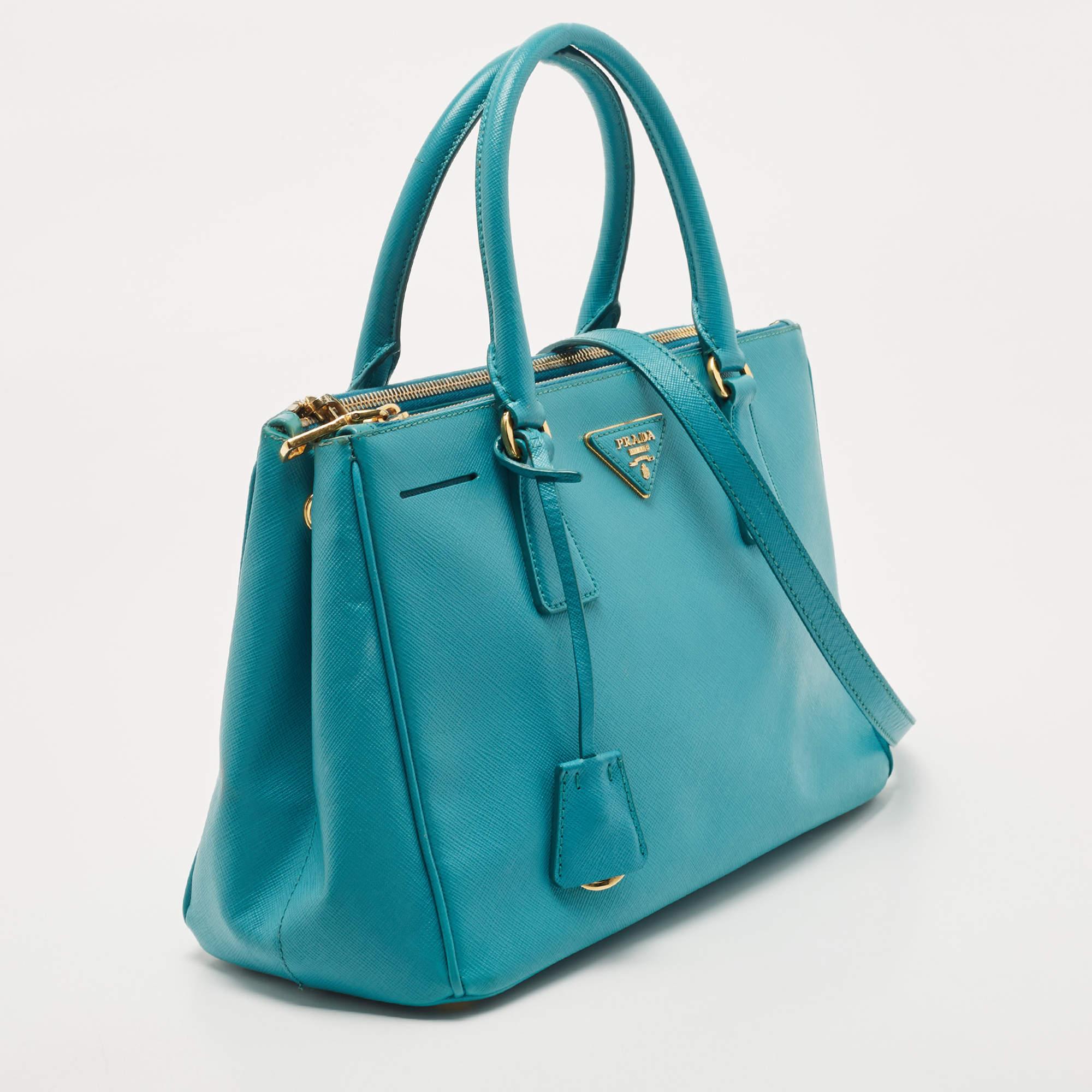 Prada Turquoise Green Saffiano Lux Leather Small Double Zip Tote In Good Condition In Dubai, Al Qouz 2