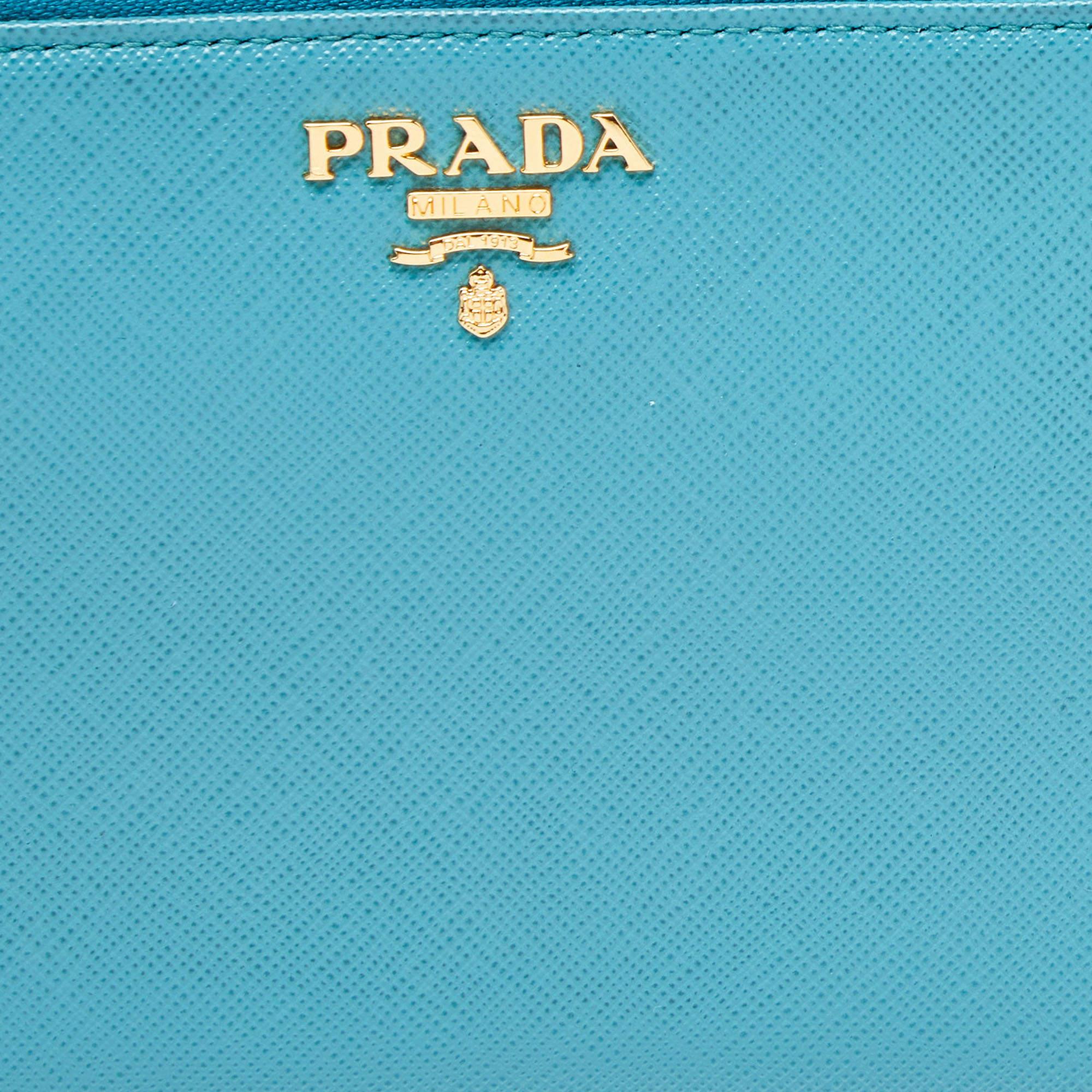 Prada Turquoise Saffiano Leather Zip Around Wallet In Good Condition In Dubai, Al Qouz 2