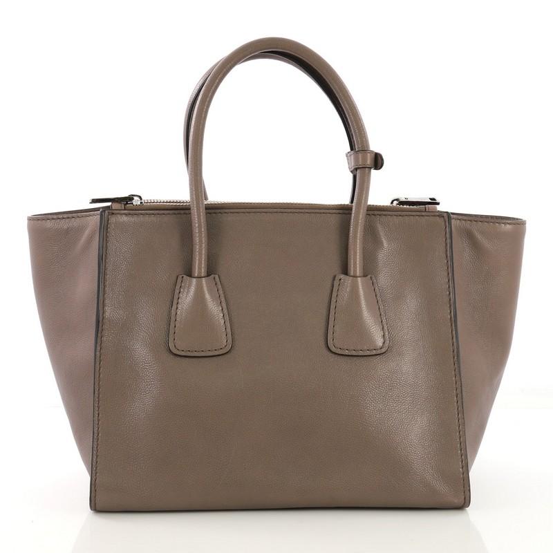 Prada Twin Pocket Tote Glace Calf Medium In Good Condition In NY, NY