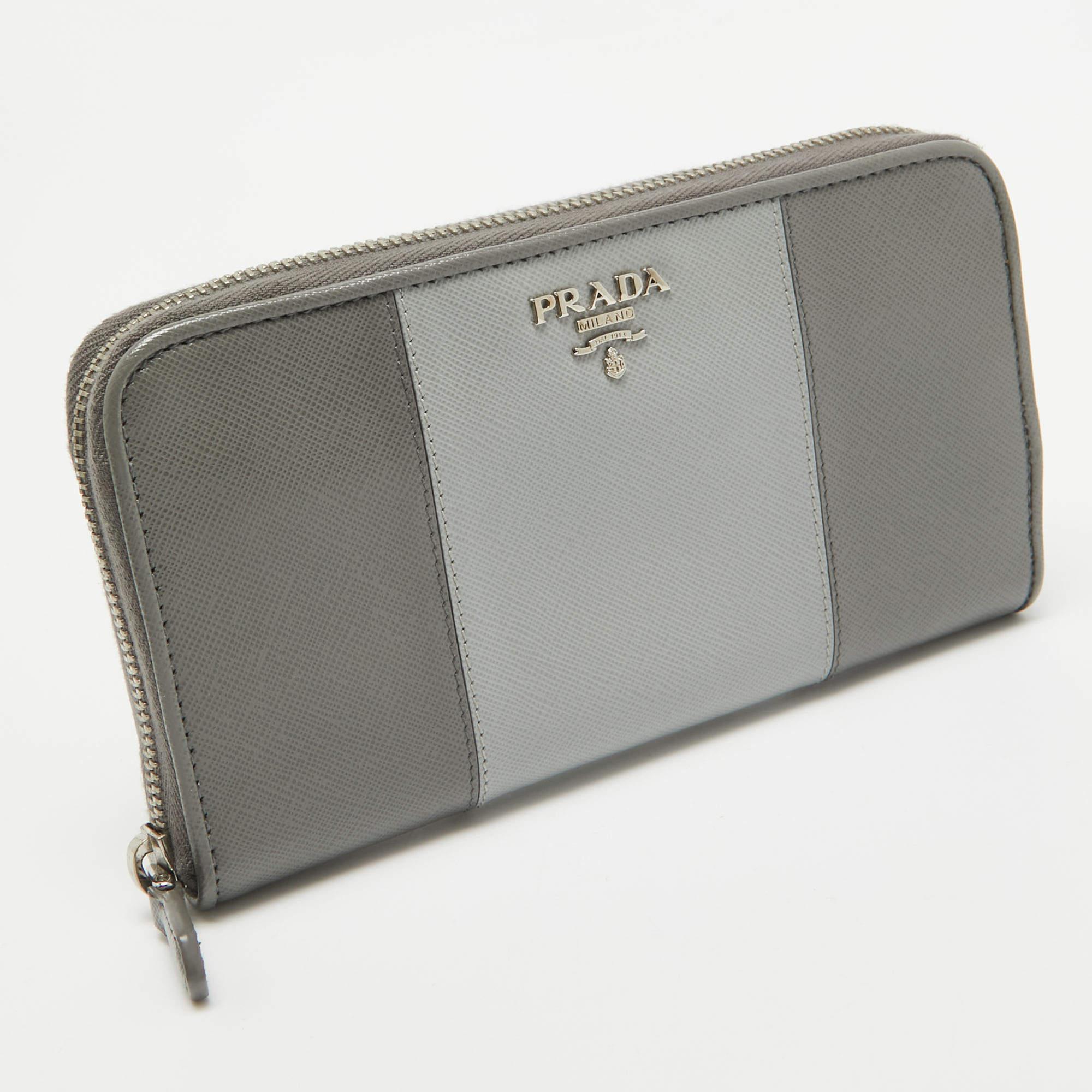 Prada Two Tone Grey Saffiano Leather Zip Around Wallet In Good Condition In Dubai, Al Qouz 2