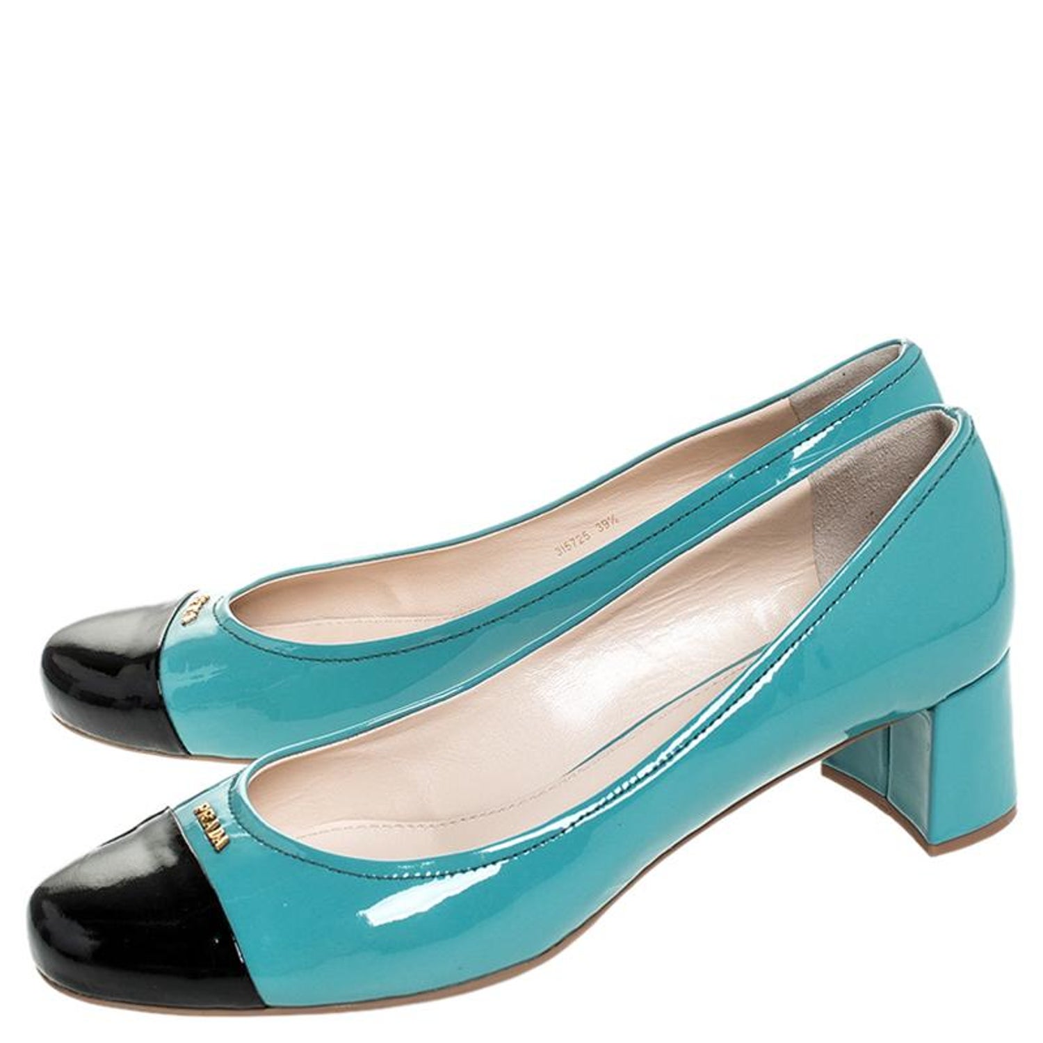 Prada Two Tone Patent Leather Cap Toe Block Heel Pumps Size 39.5 For Sale  at 1stDibs