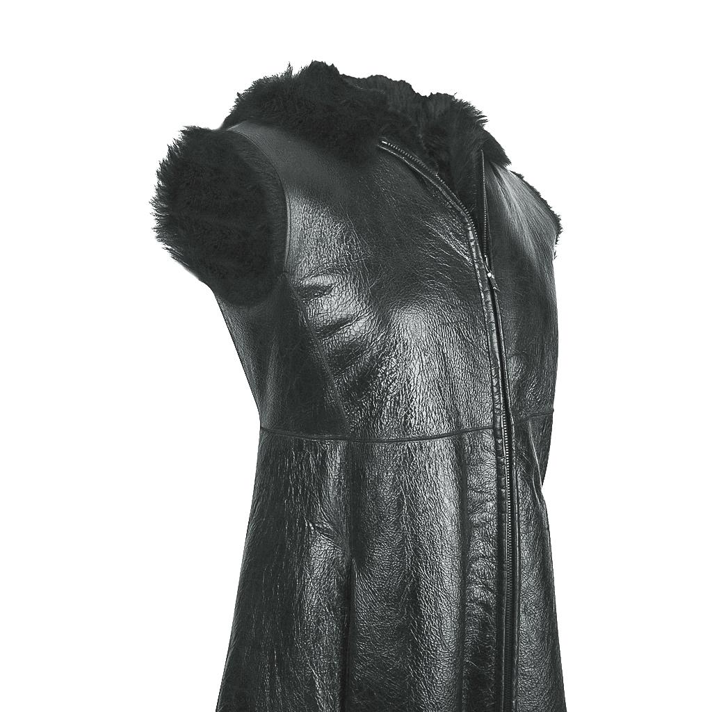 Noir Gilet Prada en cuir verni et peau de mouton, longueur genou 42/8 en vente