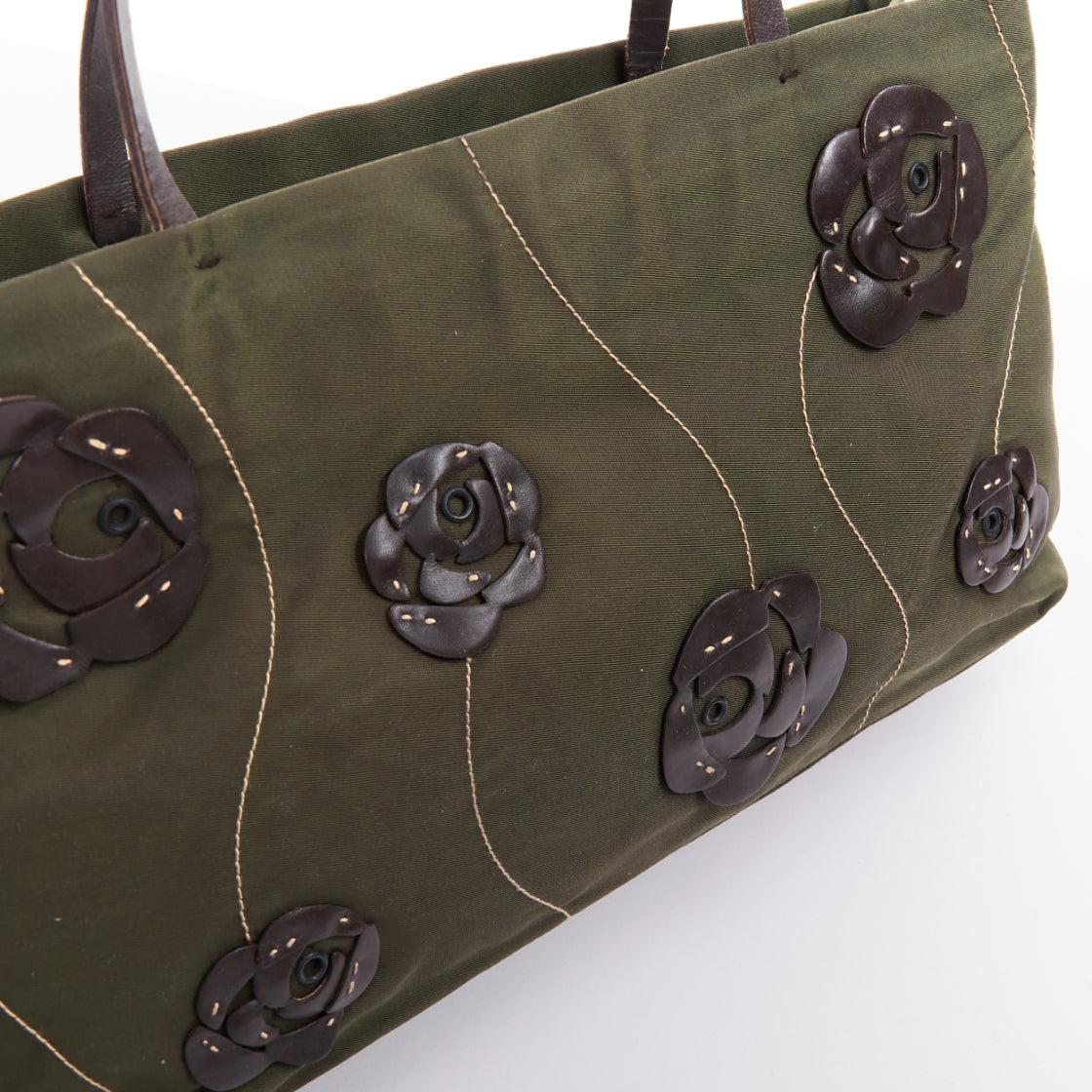 PRADA Vintage 1990s Flower navy green nylon brown floral applique shoulder bag im Angebot 3