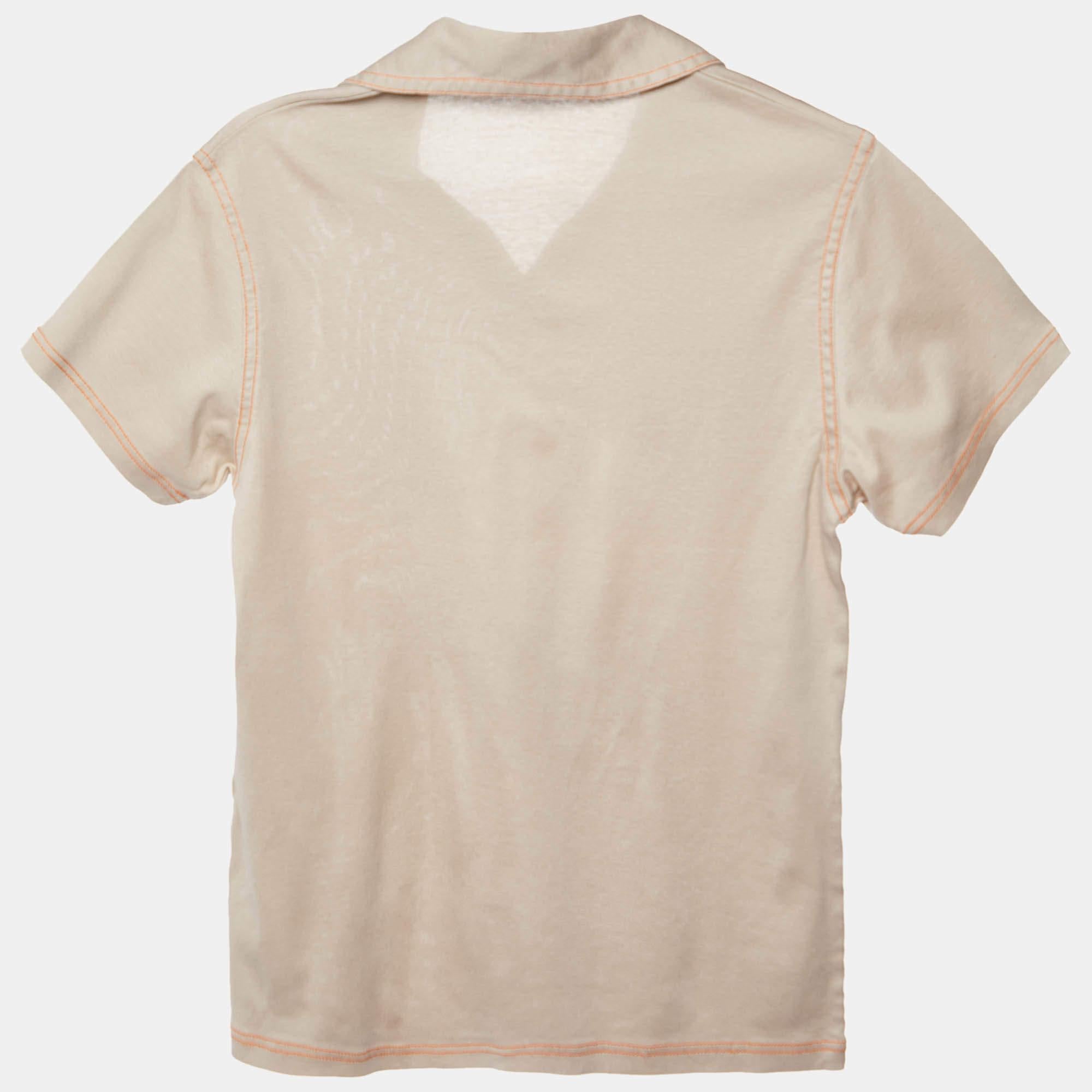 Whether you want to go out on casual outings with friends or just want to lounge around this t shirt is a versatile piece and can be styled in many ways. It has been made using fine fabric.