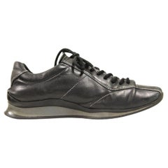 Prada Vintage black leather 2000s lace-up shoes with contrasting stitchings