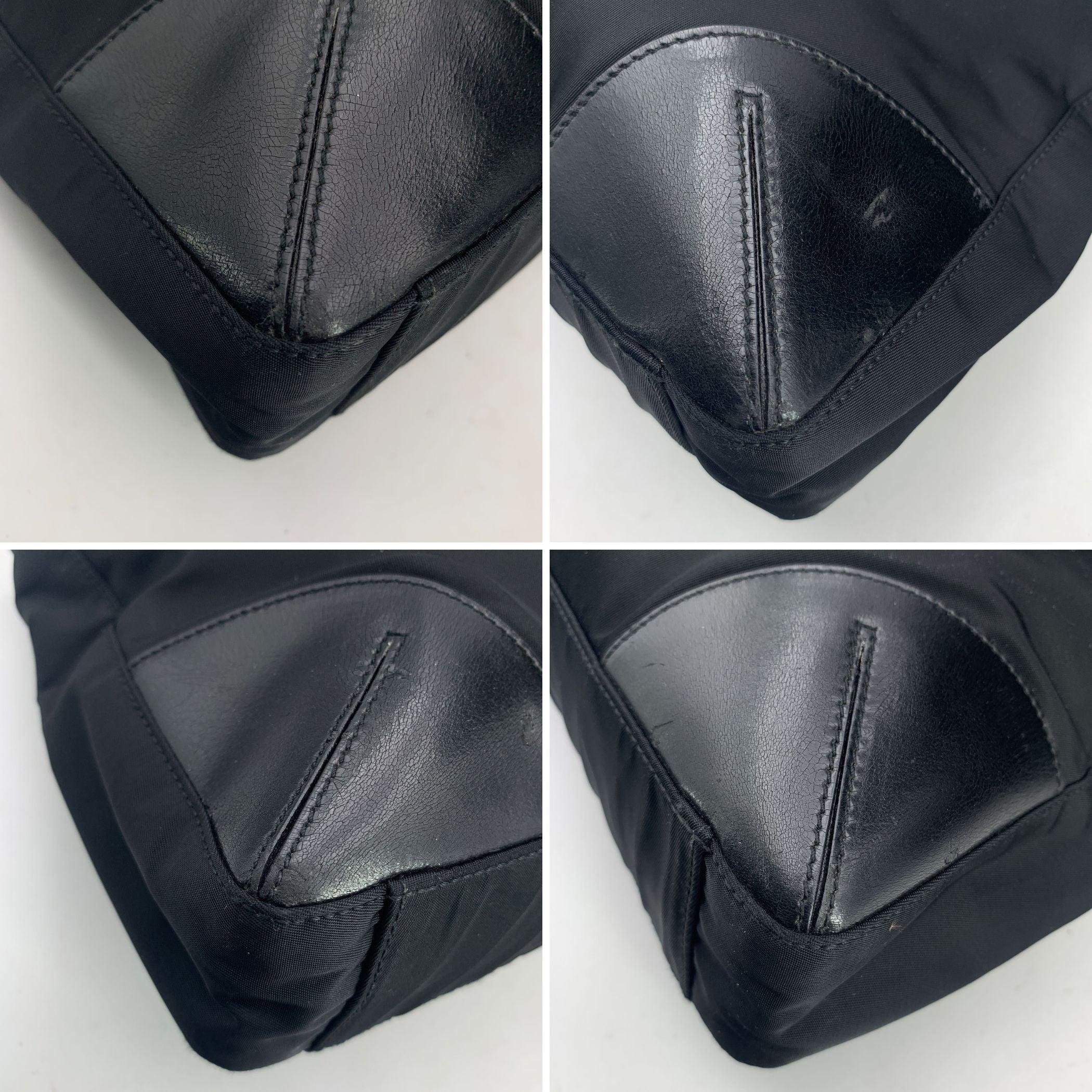  Prada Vintage Noir Nylon Tessuto Triangle Logo Tote Bag Handbag Pour femmes 