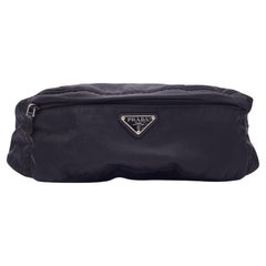 Prada Vintage Schwarze Vintage-Gürteltasche aus Nylon mit Taille