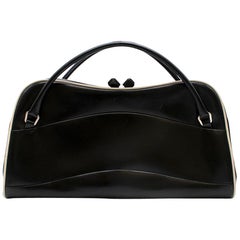 Prada Vintage Schwarz Poliertes Leder Top Handle Tasche