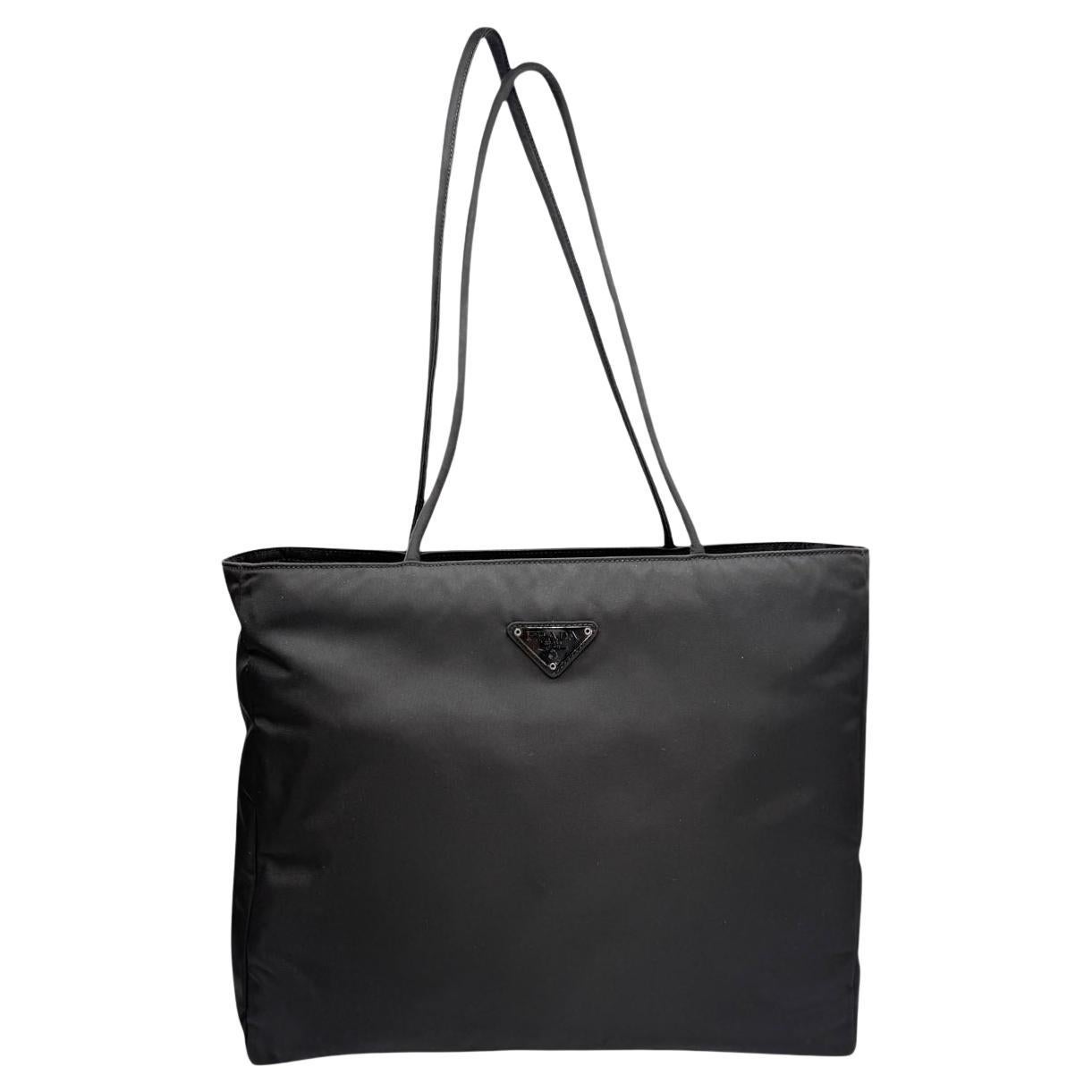 Prada Vintage Borsa Nero Tessuto Zipped City Tote B4680 For Sale